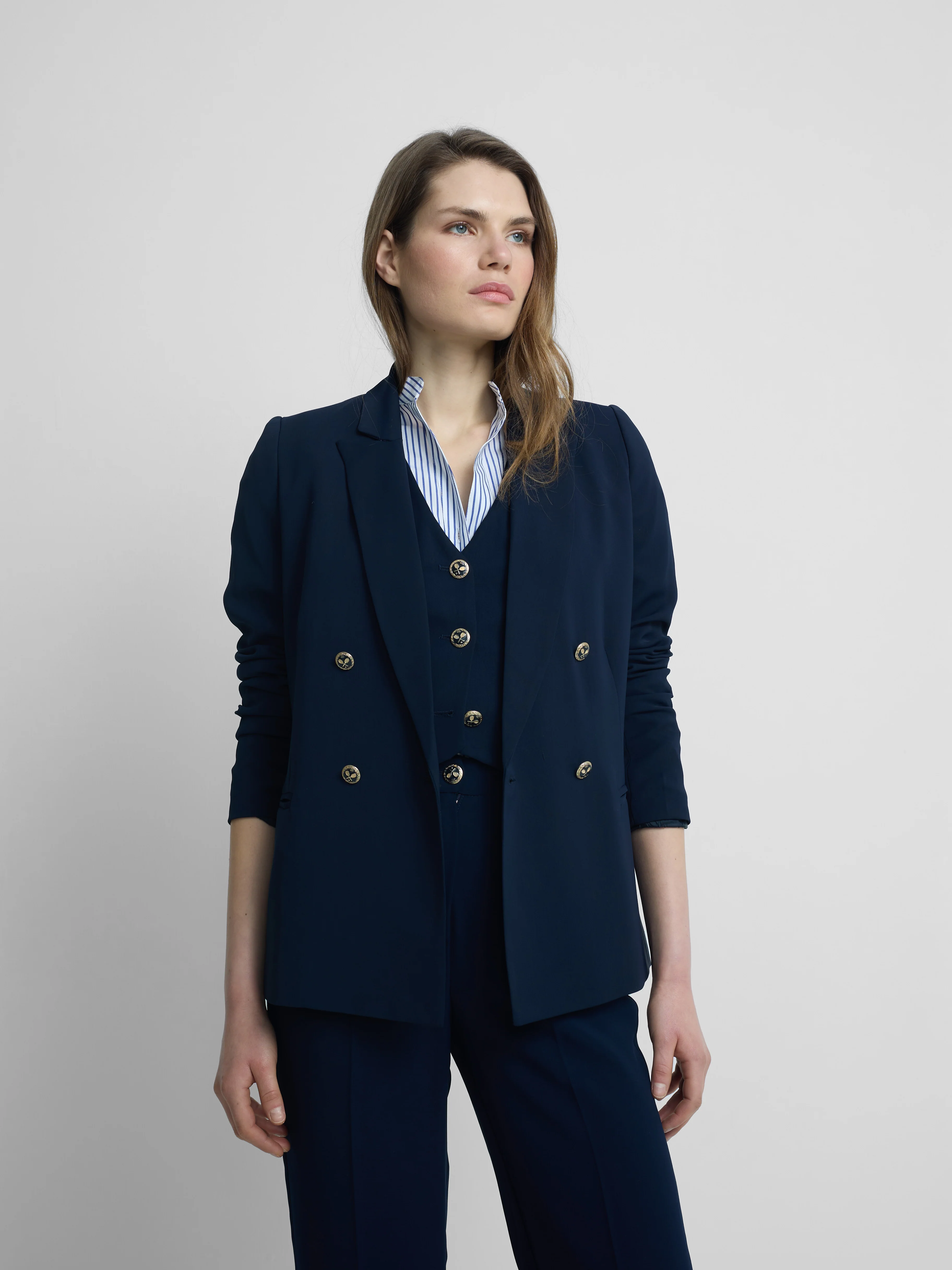 Americana woman clasica azul marino - Image 3