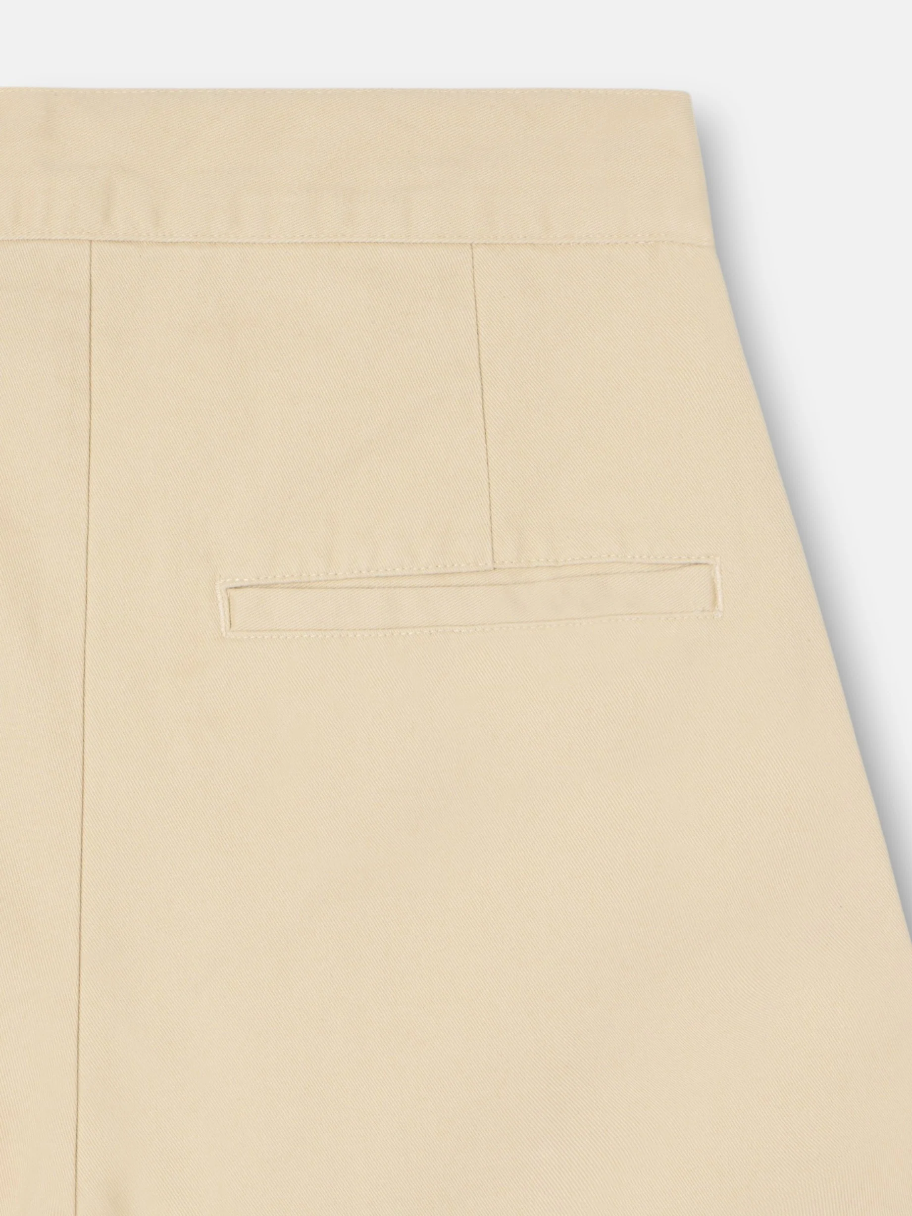 Bermuda sahariana beige - Image 8