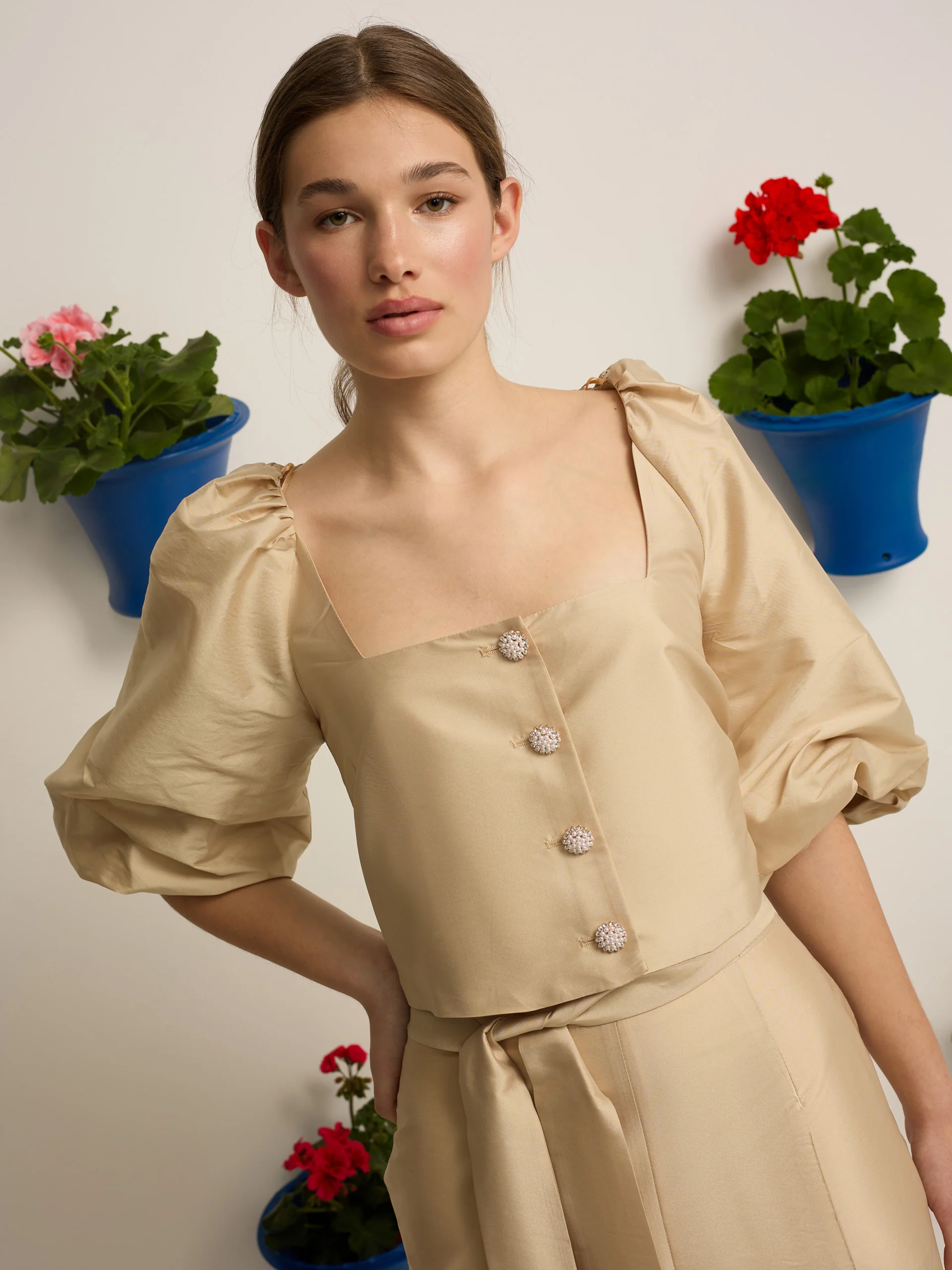Blusa event collection manga farol beige - Image 4