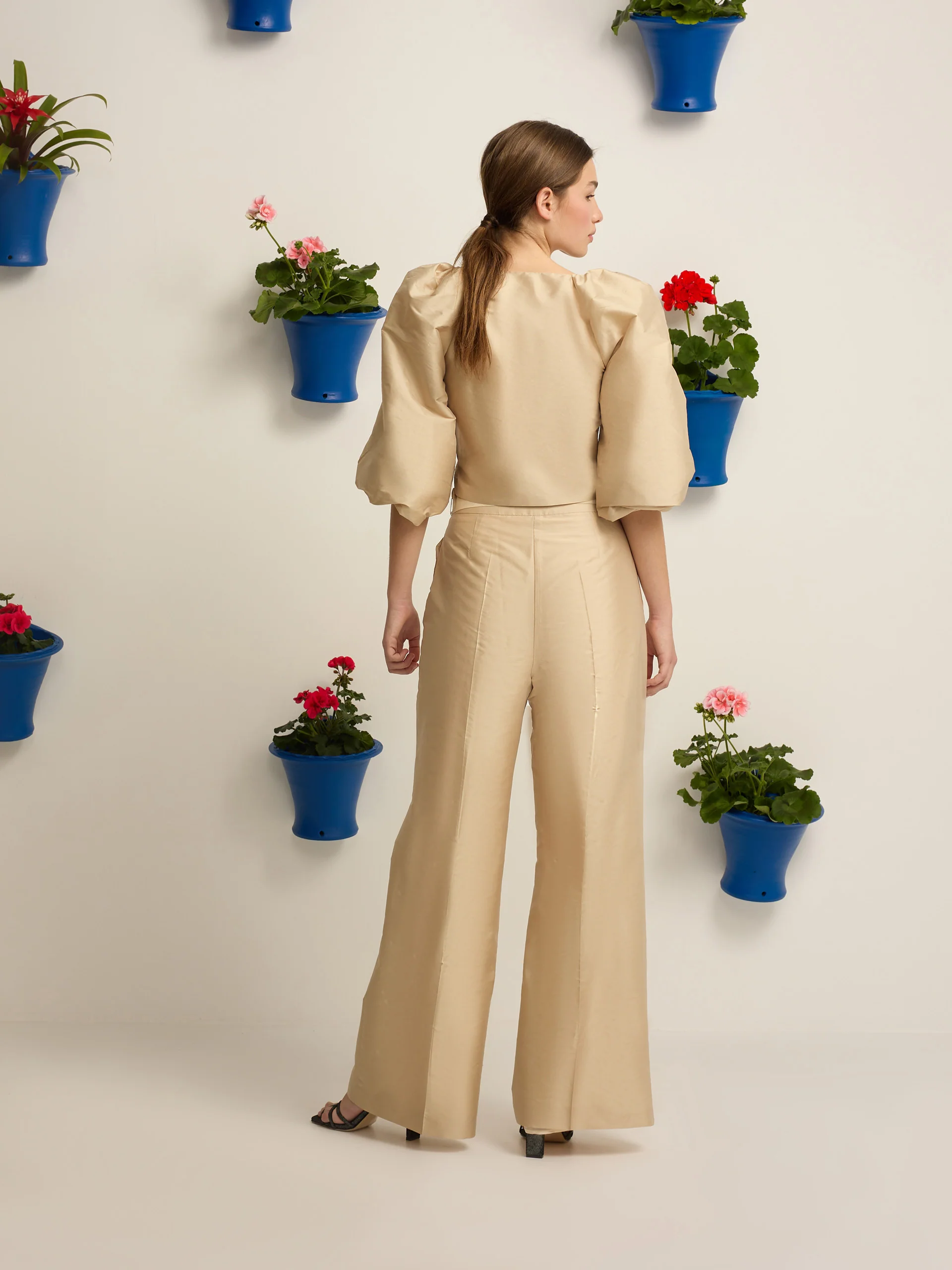 Blusa event collection manga farol beige - Image 7