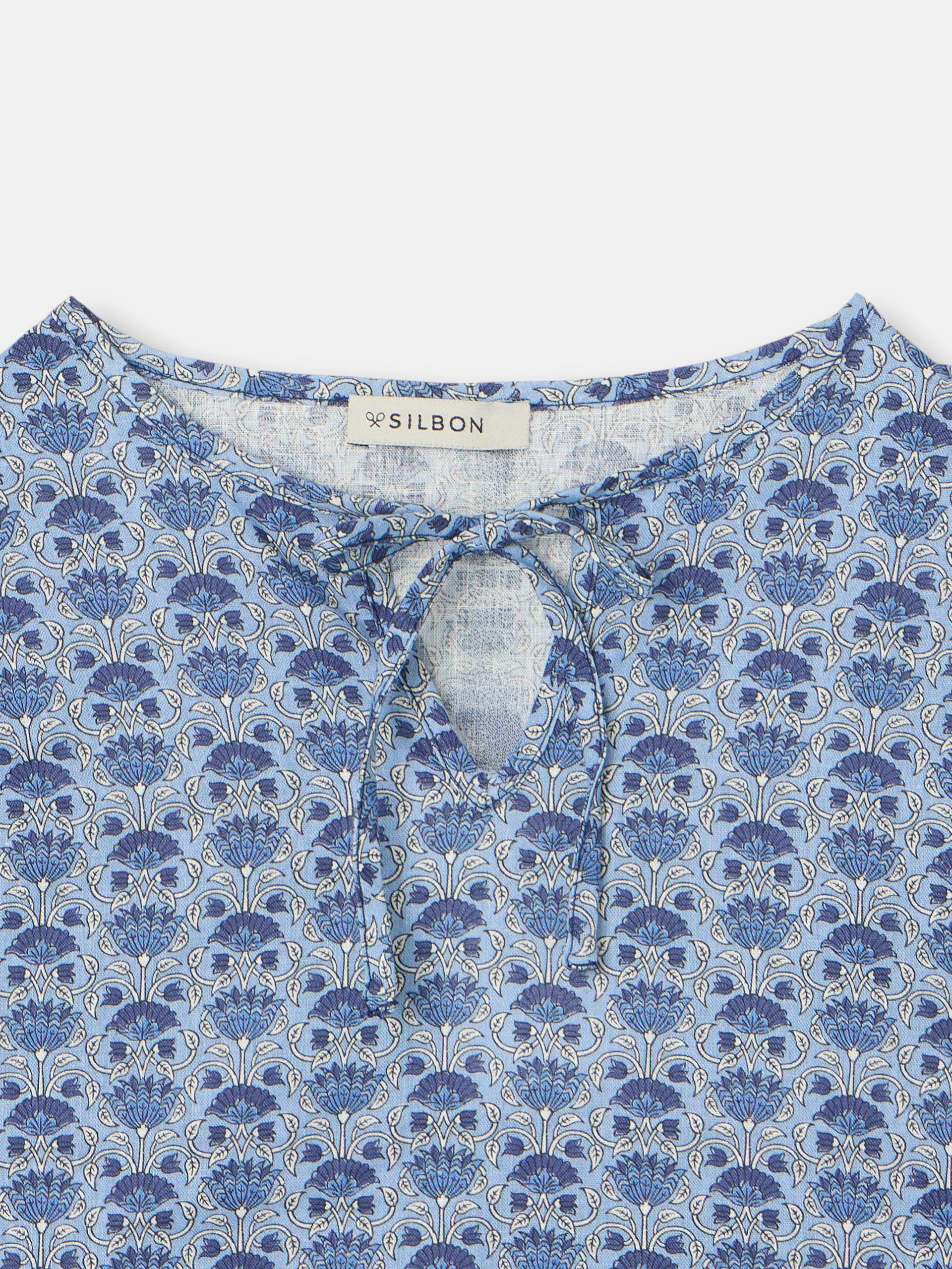 Blusa girl manga corta estampado azul - Image 8