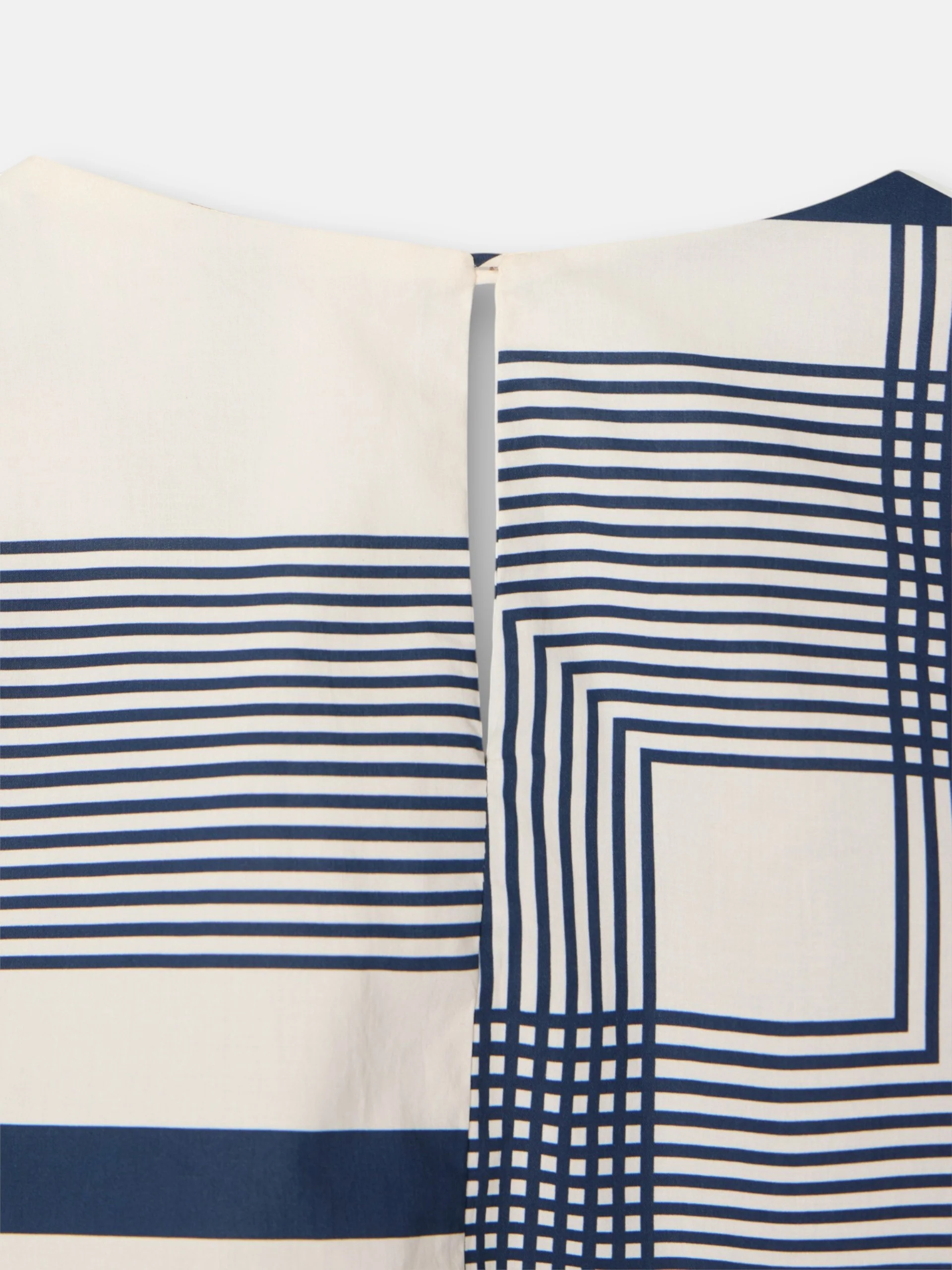 Blusa unique estampado azul - Image 10