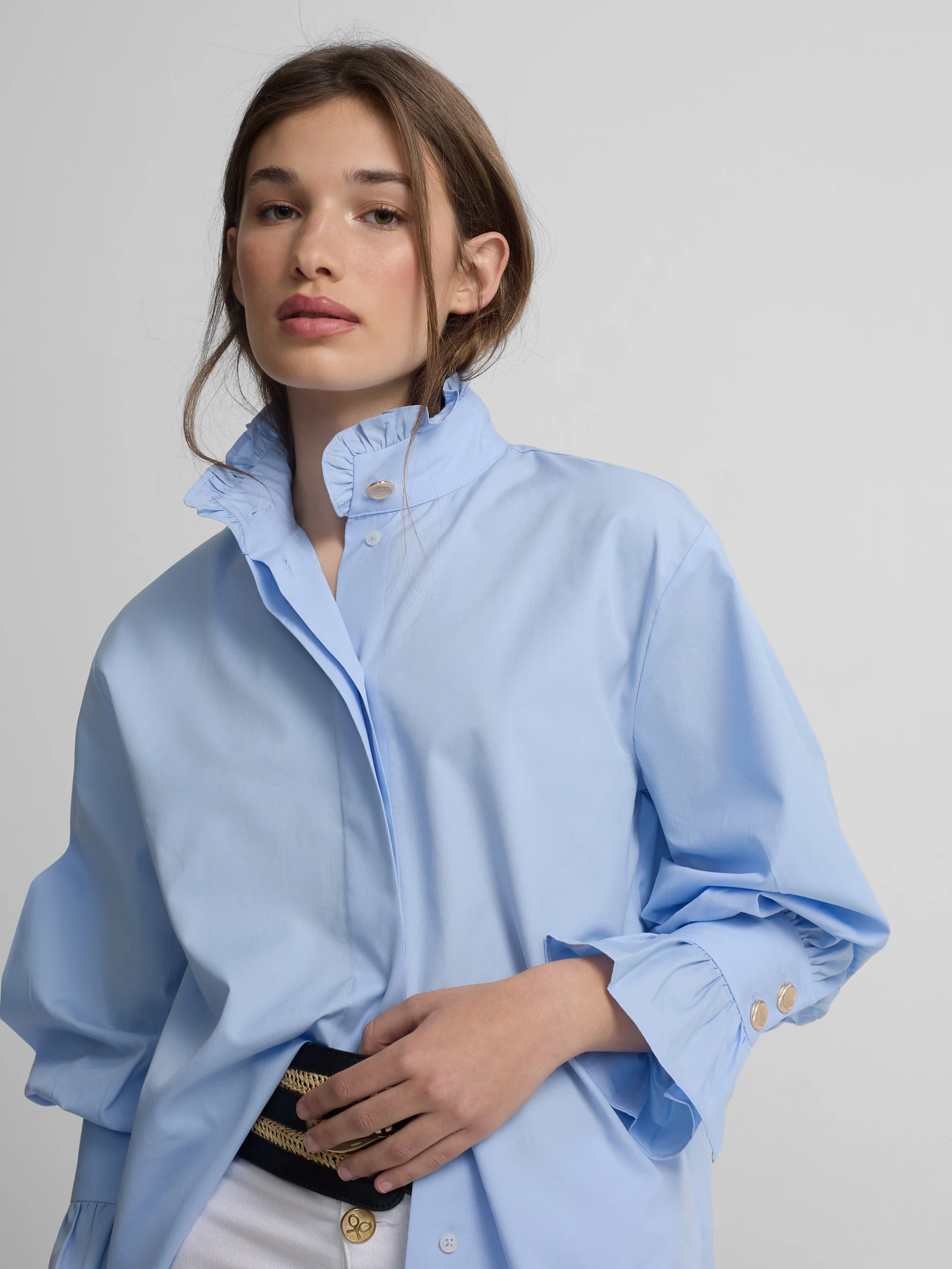 Camisa detalle puño celeste - Image 4