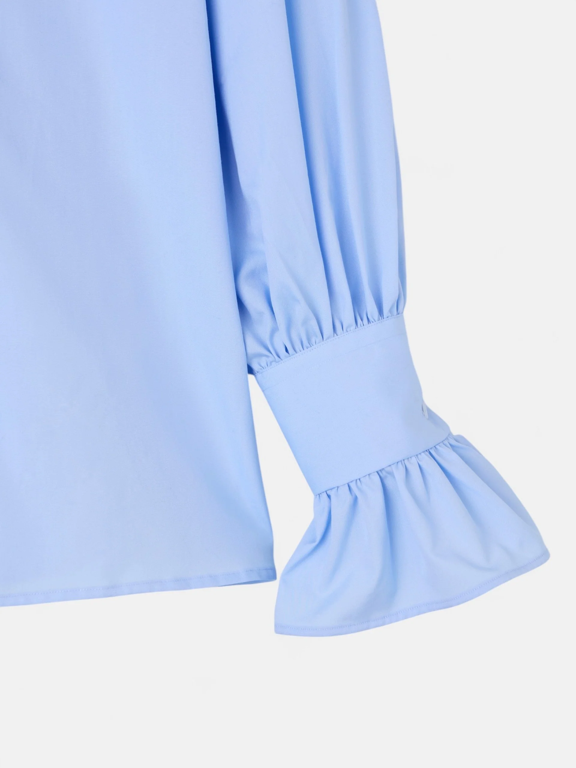 Camisa detalle puño celeste - Image 7