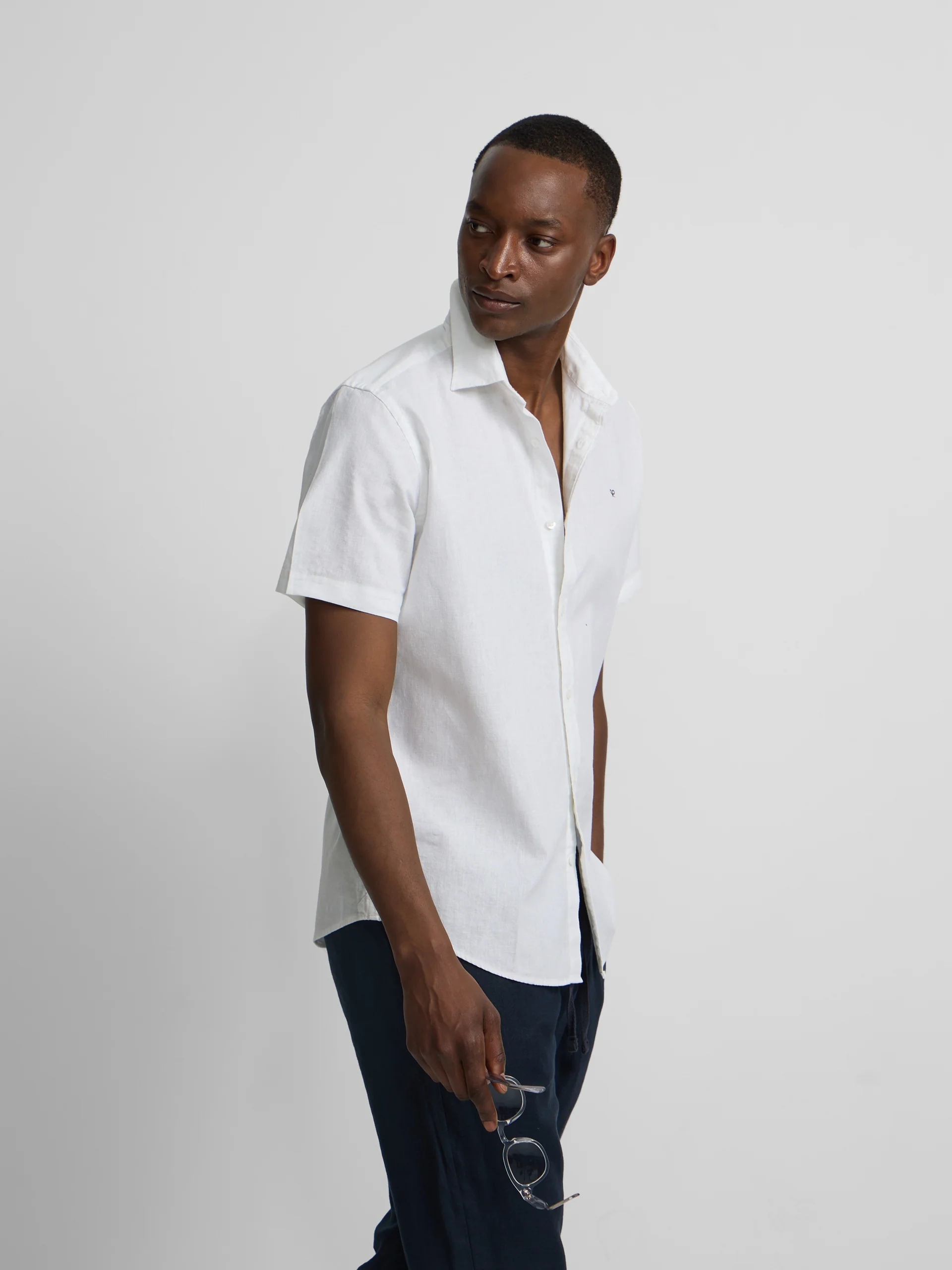 Camisa manga corta lino blanca - Image 8