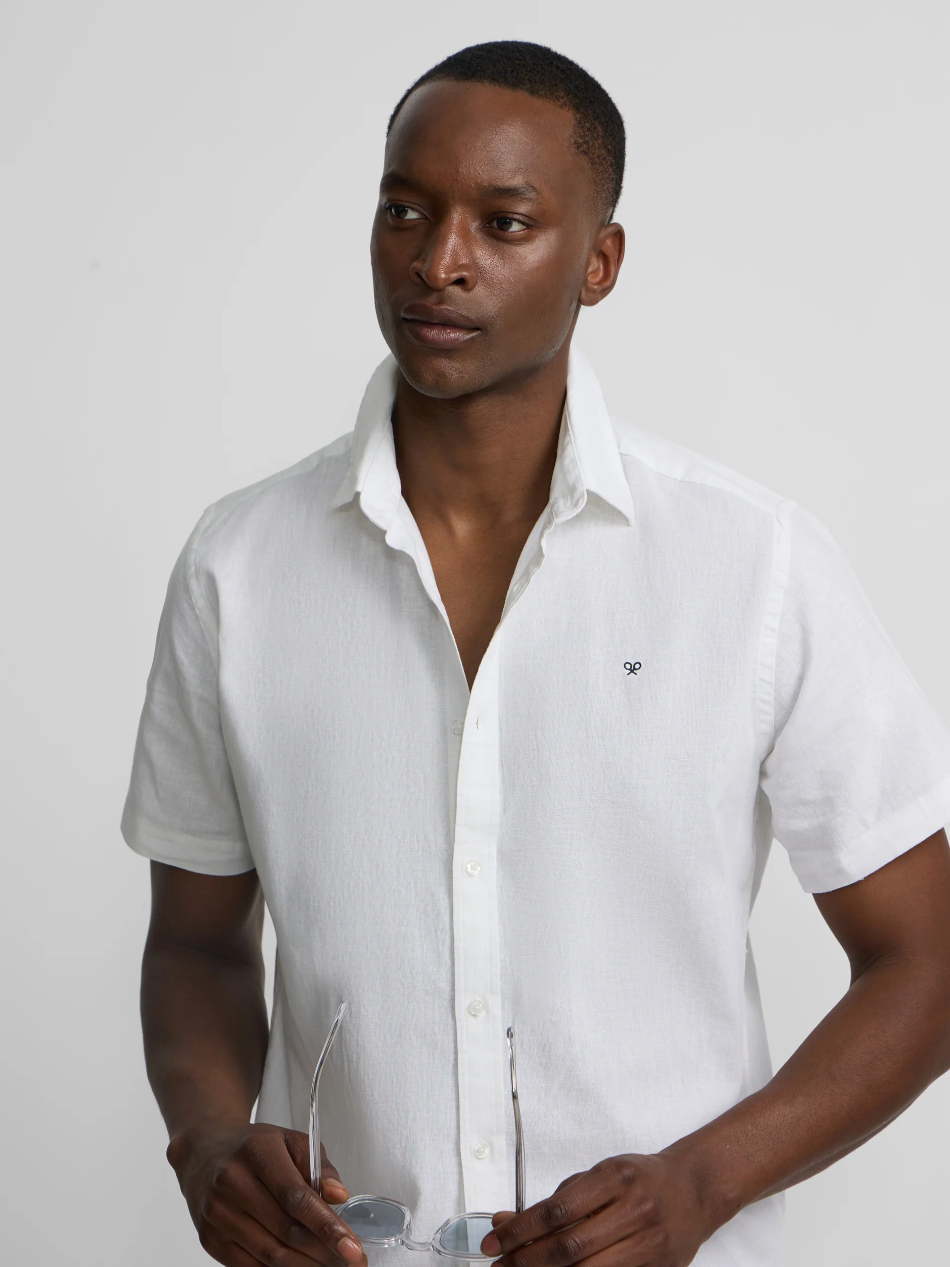 Camisa manga corta lino blanca - Image 9