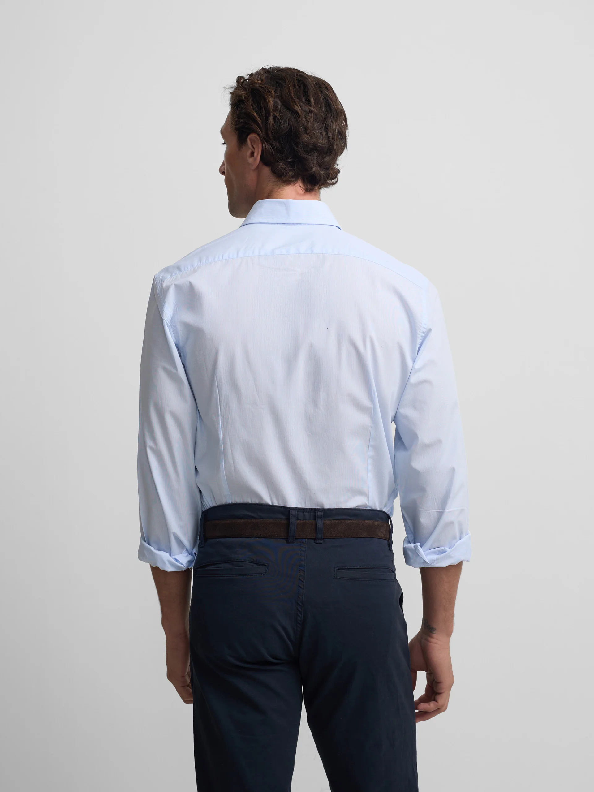 Camisa sport classic multirayas celeste - Image 4