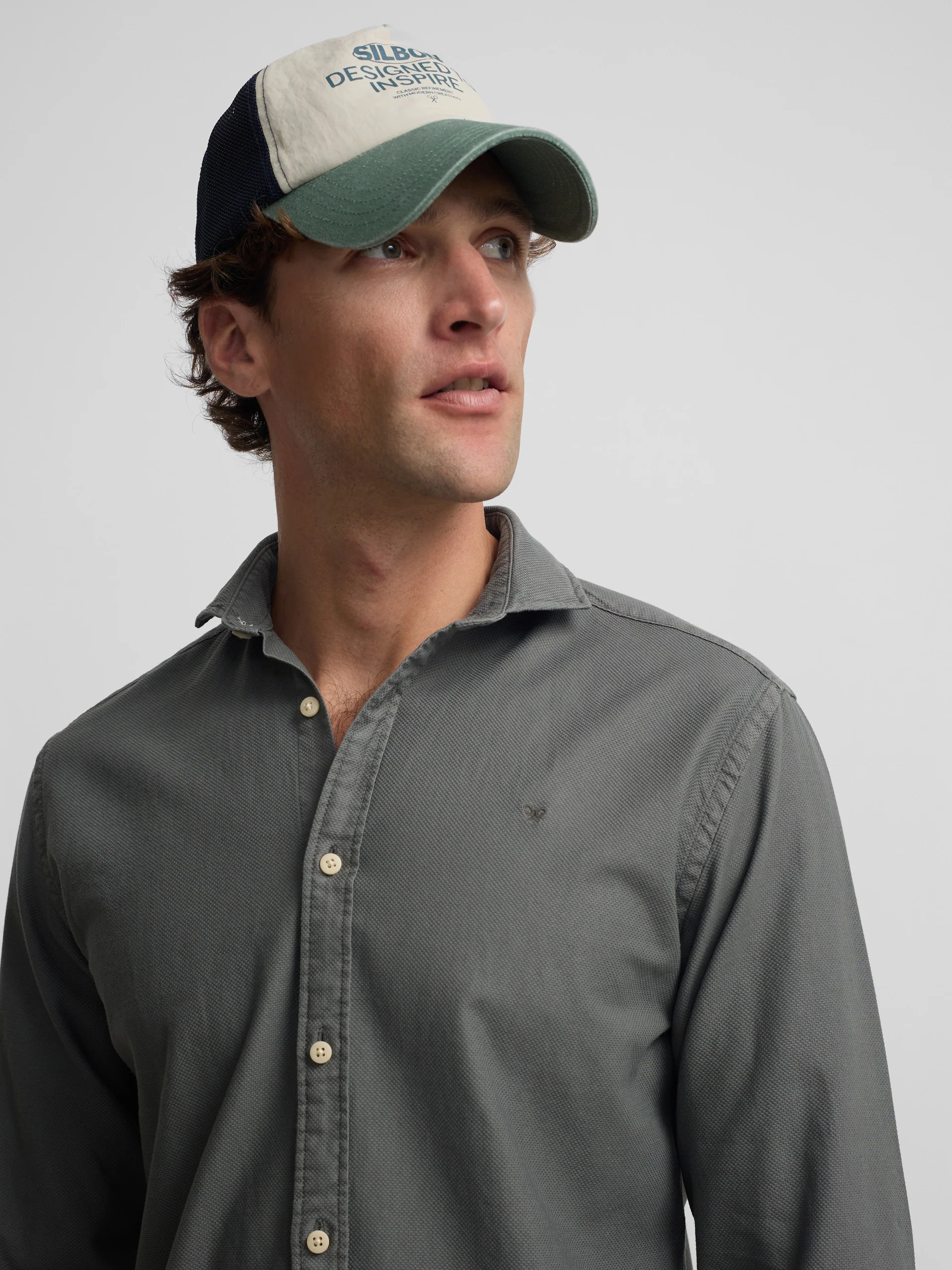 Camisa sport estructura logo verde oscuro - Image 4