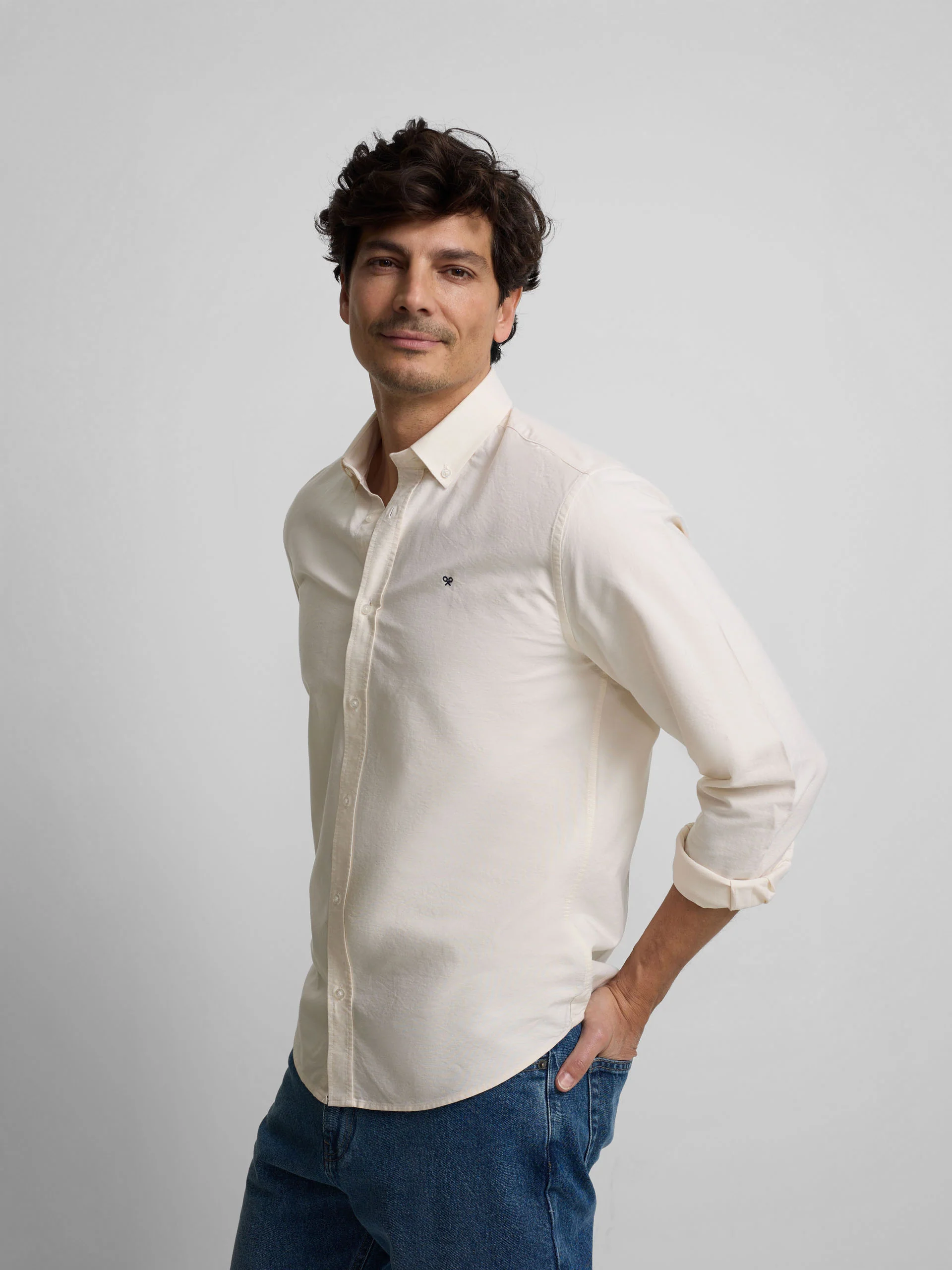 Camisa sport oxford amarilla - Image 3
