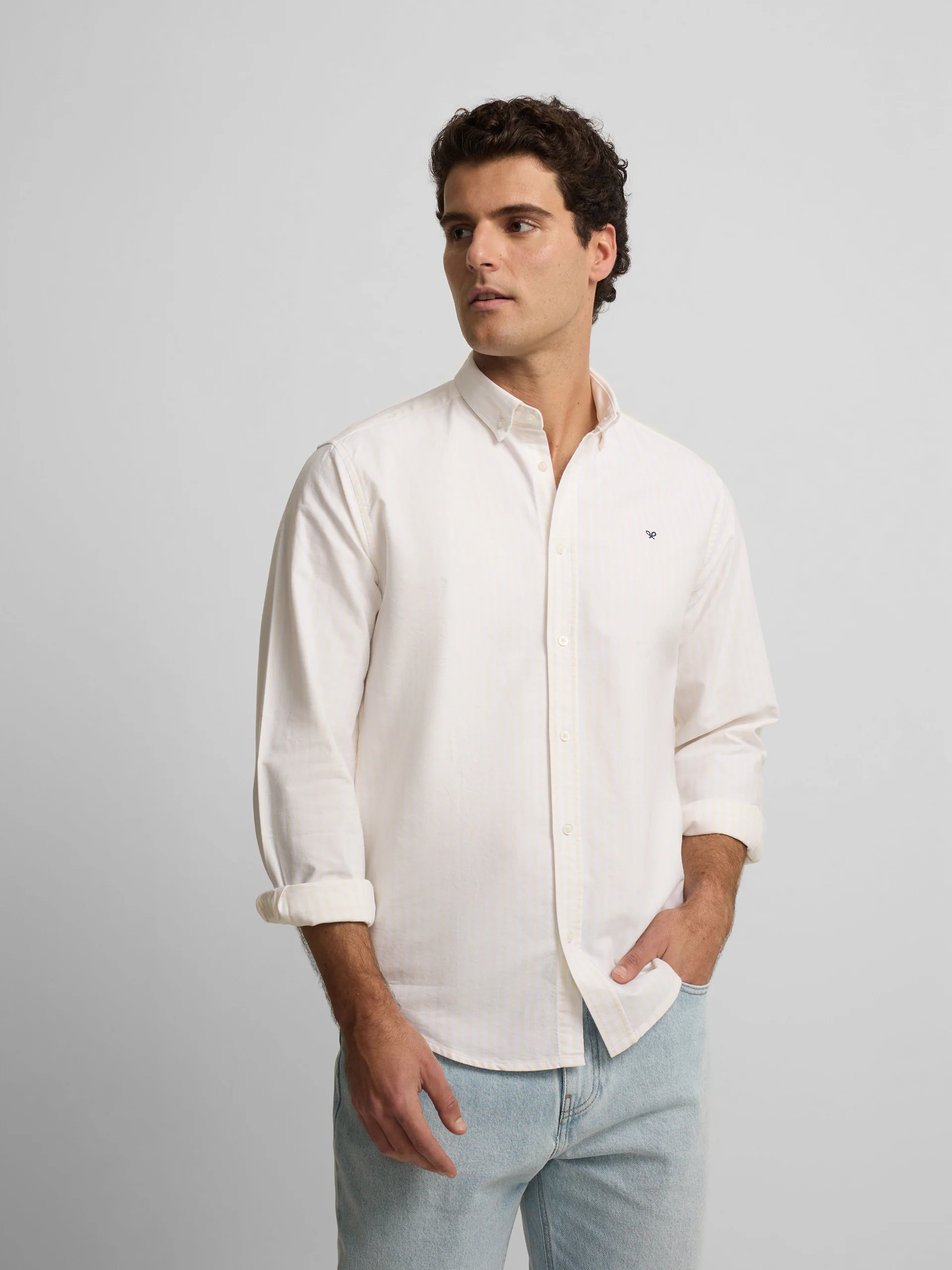 Camisa sport oxford raya media amarilla - Image 4