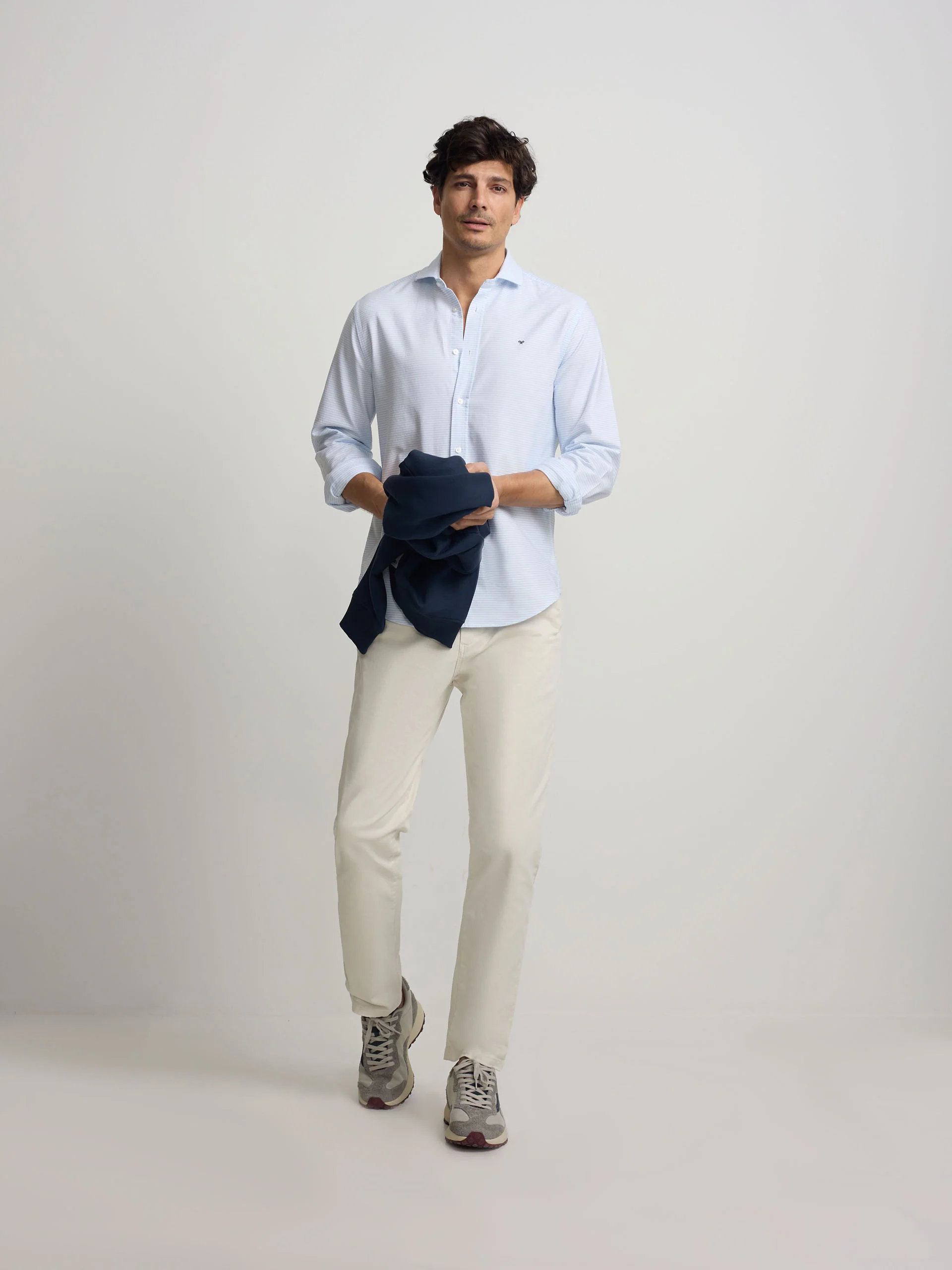 Camisa sport oxford rayas horizontales celeste - Image 4