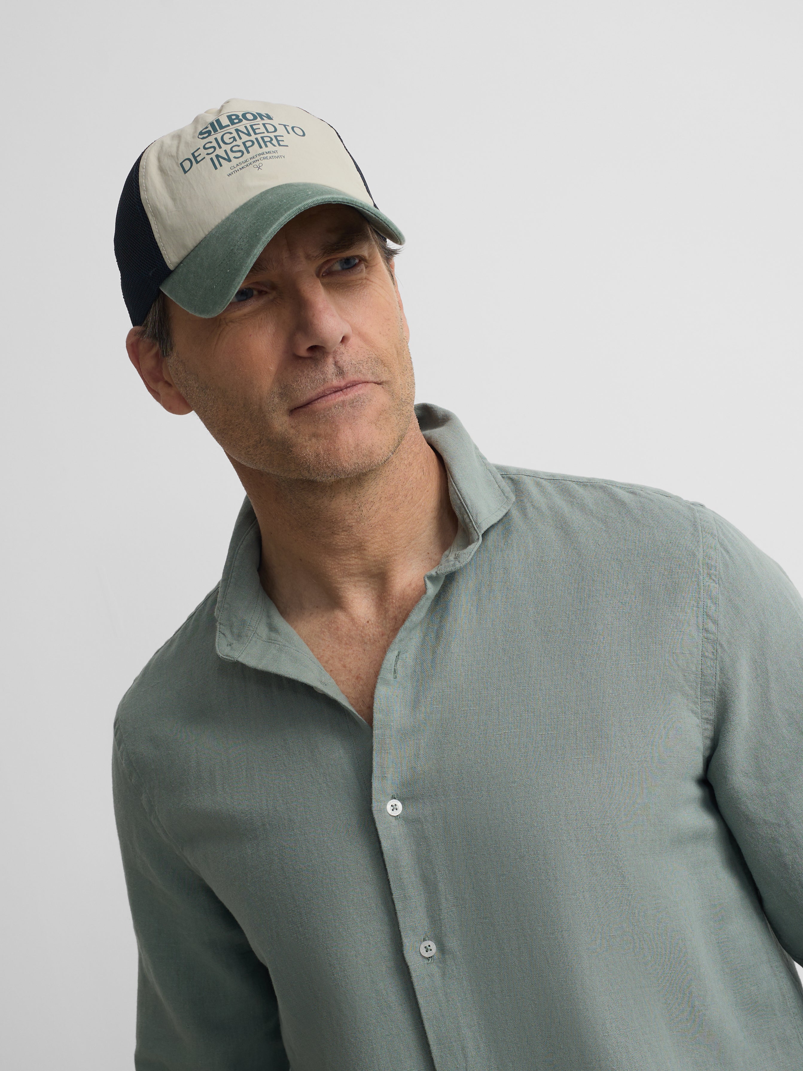 Camisa sport pockets verde medio - Image 3