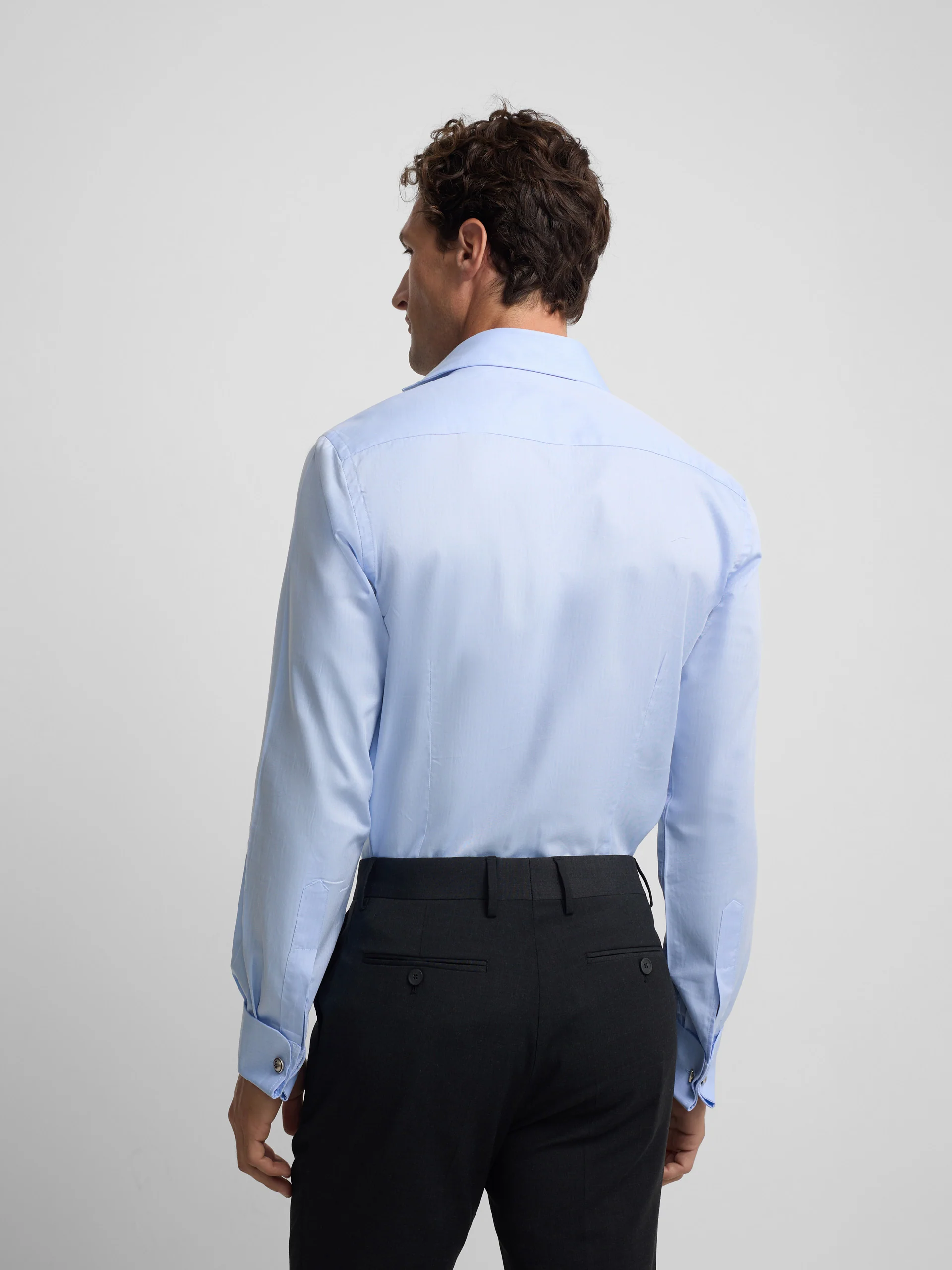 Camisa vestir espiga puño doble celeste - Image 5