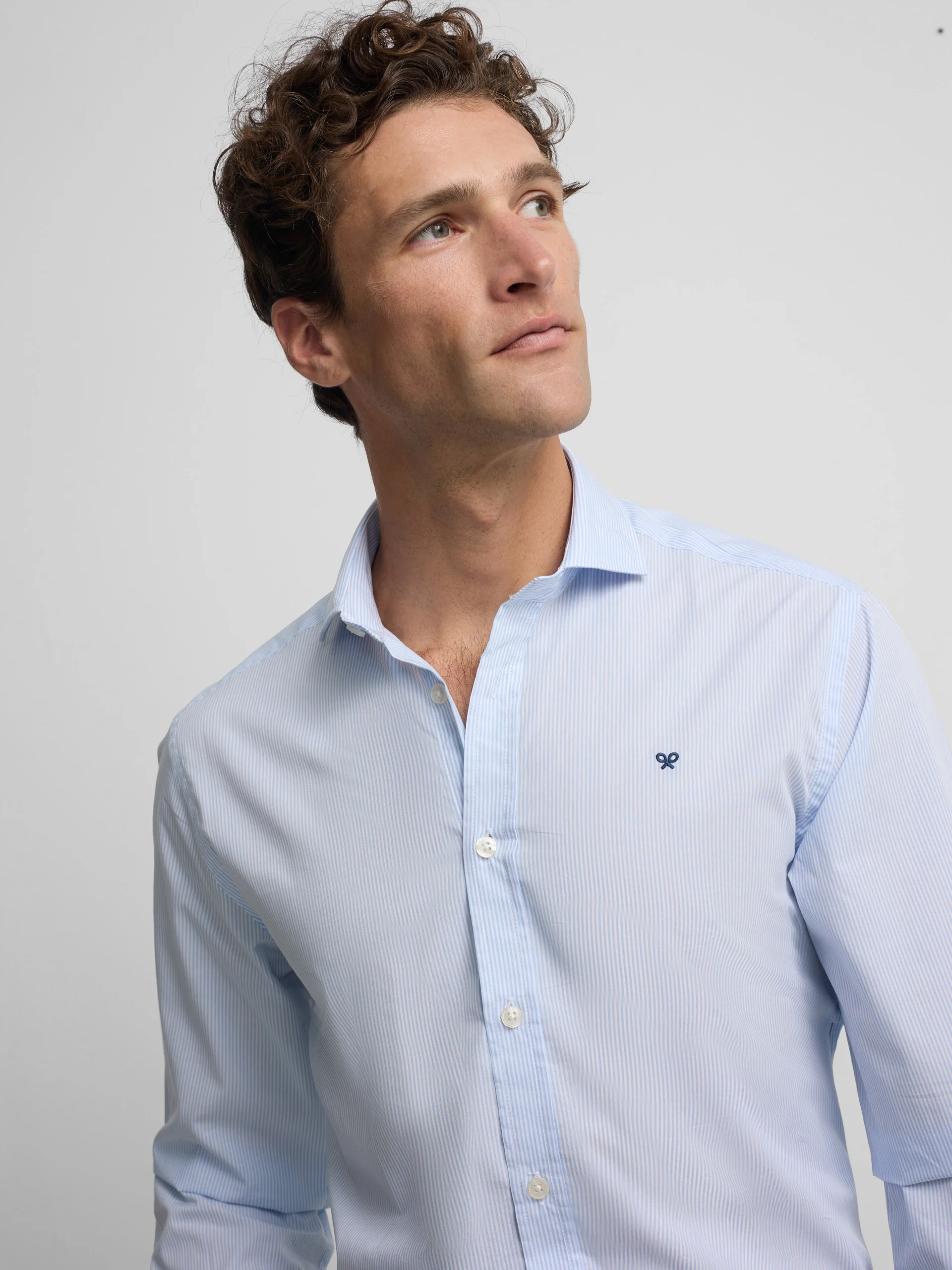 Camisa vestir estructura celeste clara - Image 3