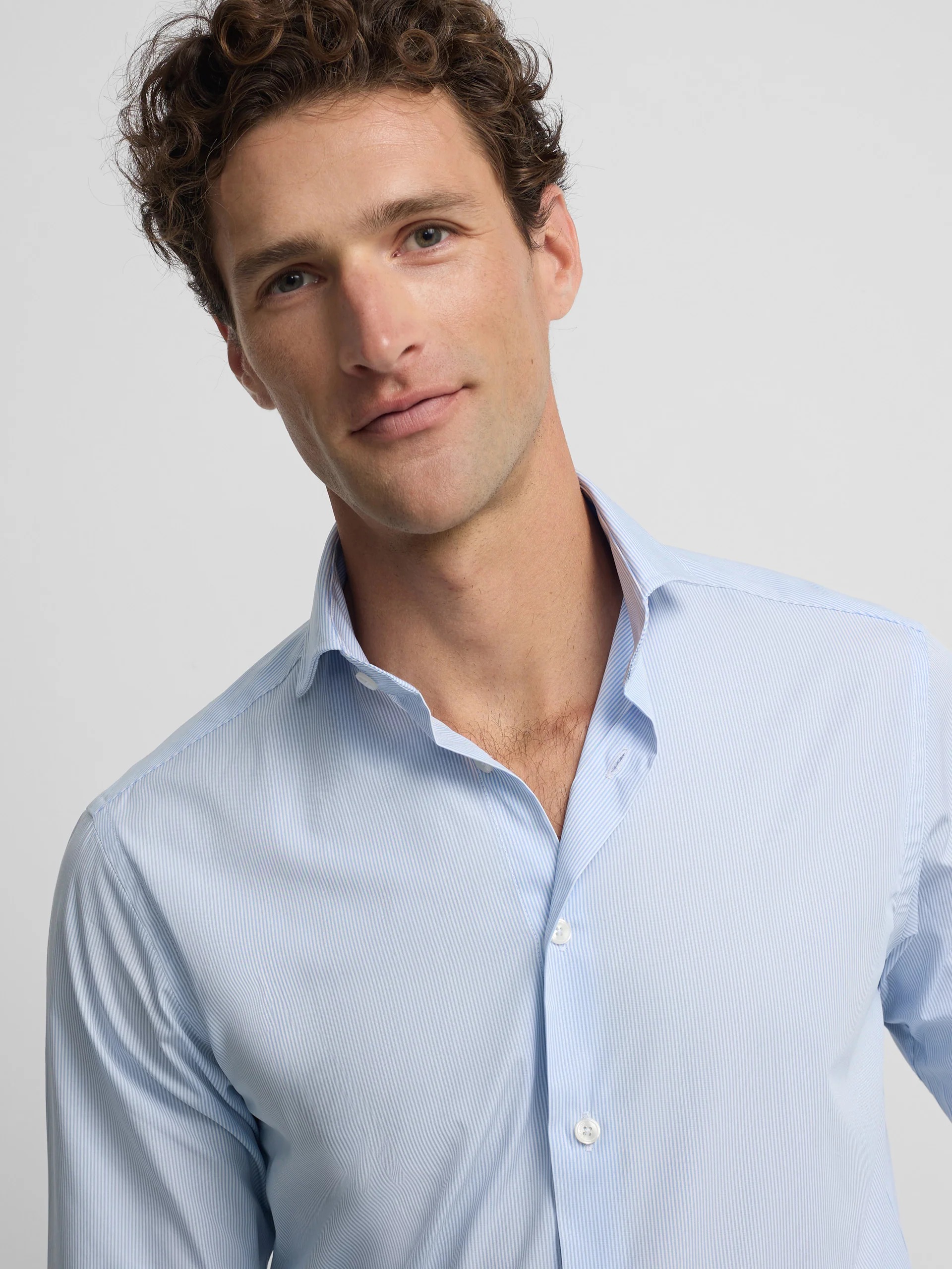 Camisa vestir raya fina azul celeste - Image 4