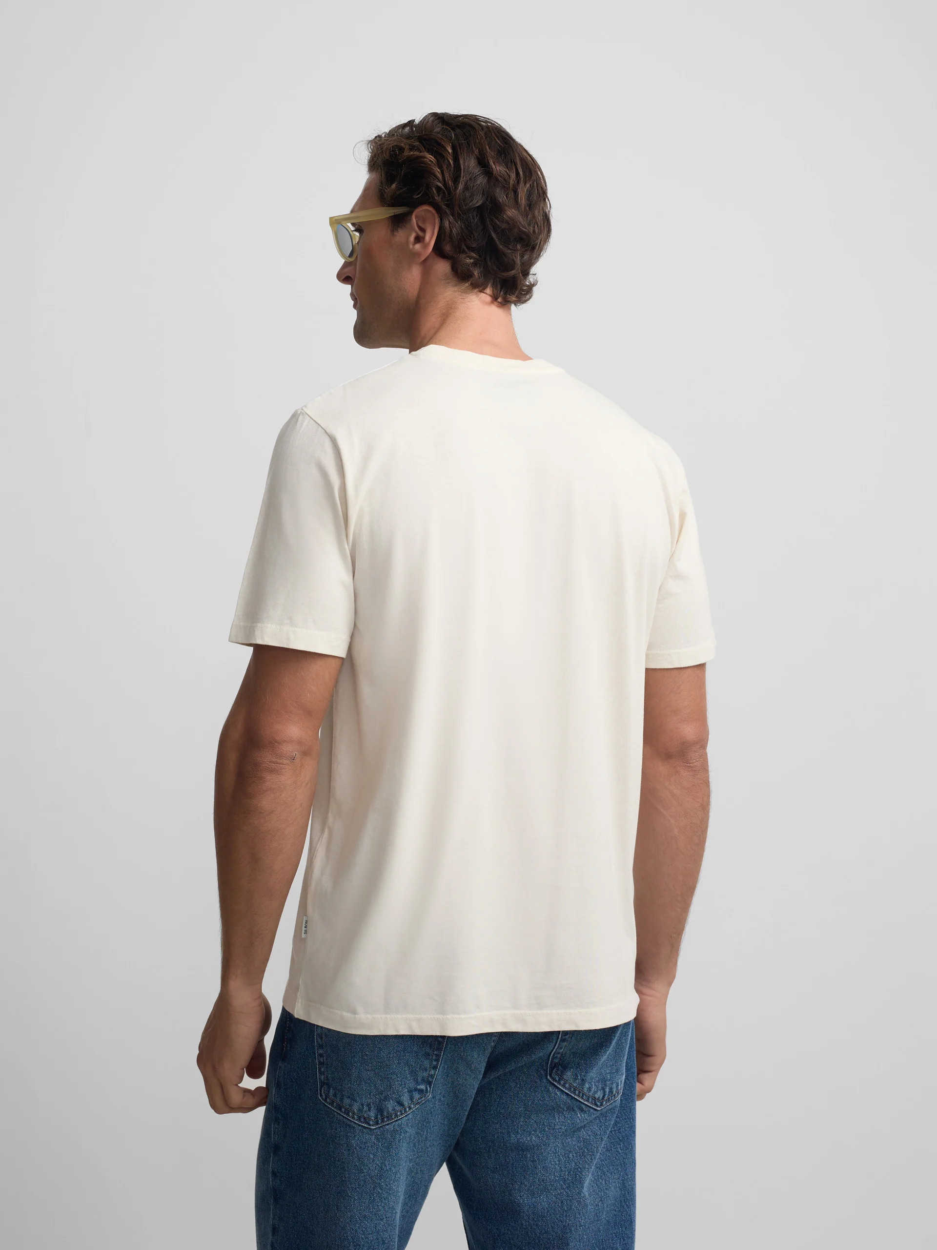Camiseta bolsillo garmet dye blanco - Image 4
