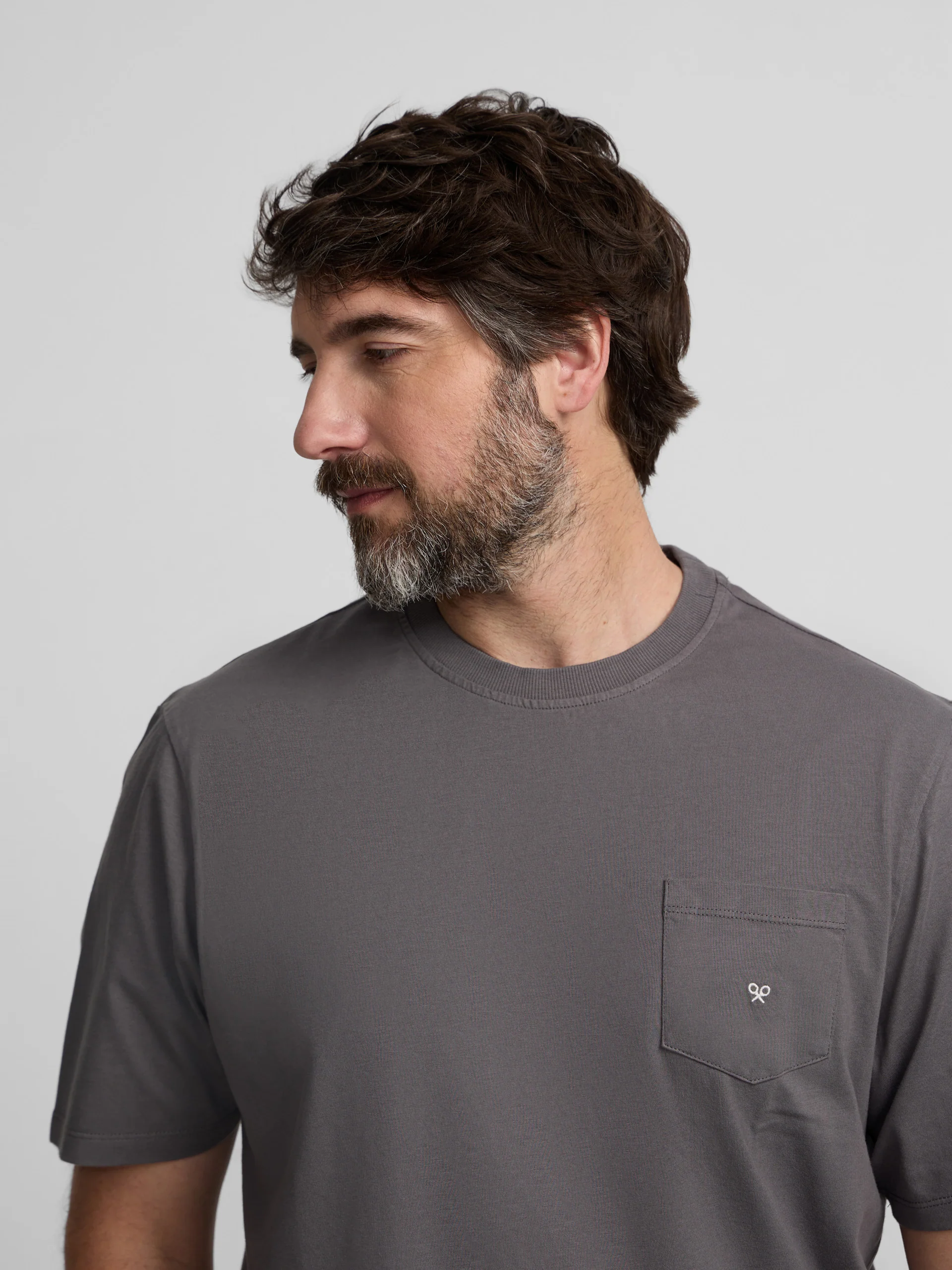 Camiseta clasica bolsillo minilogo gris - Image 8
