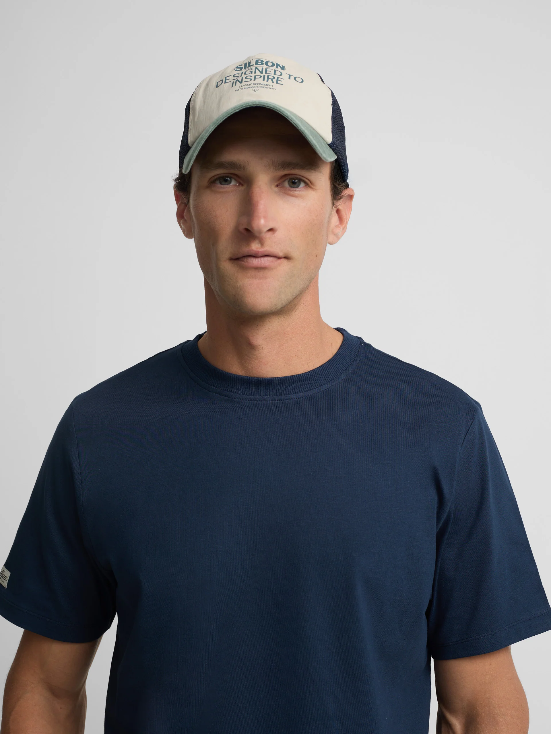 Camiseta clasica etiqueta azul marino - Image 3