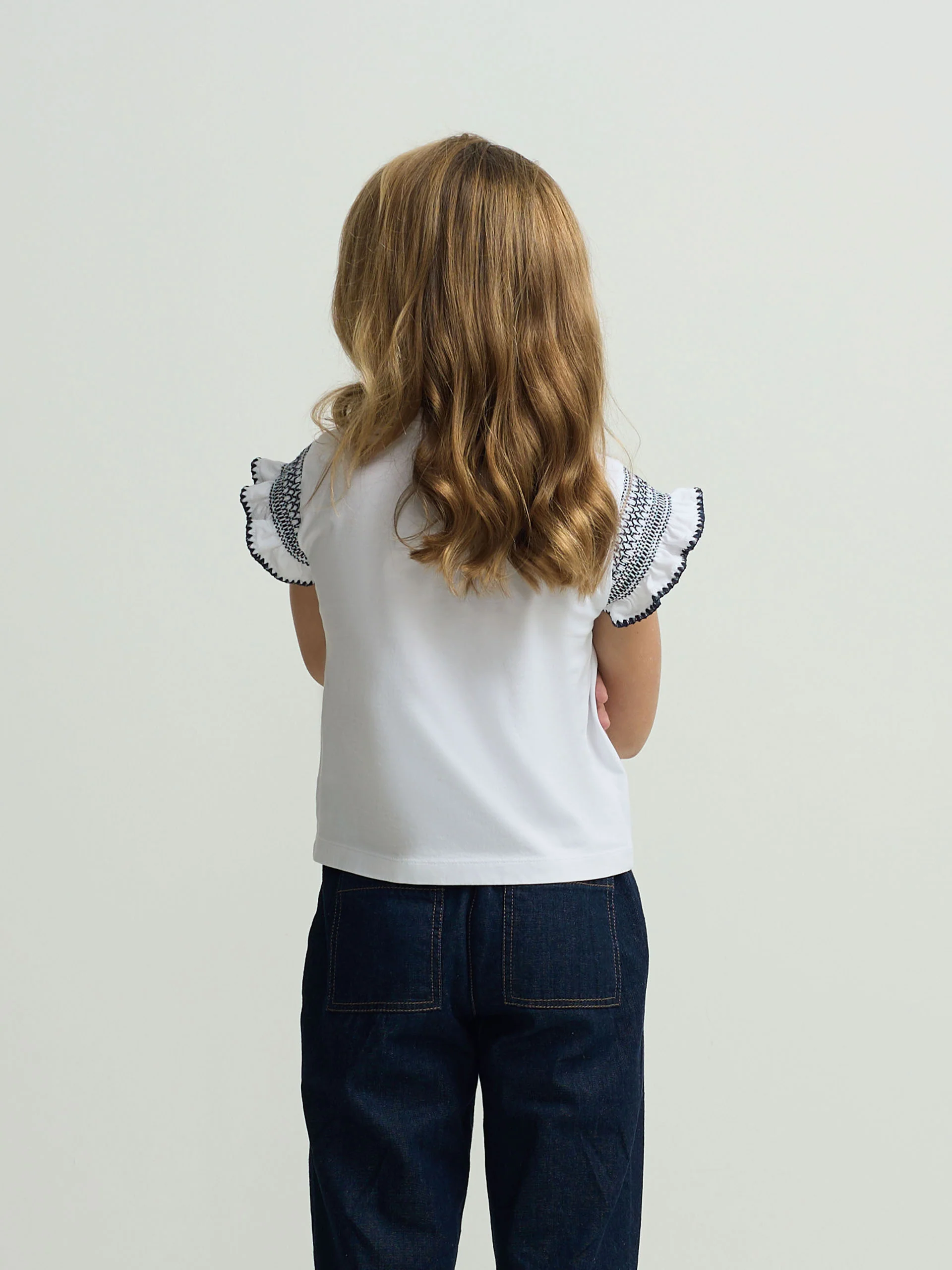 Camiseta girl bordado mangas blanca - Image 5