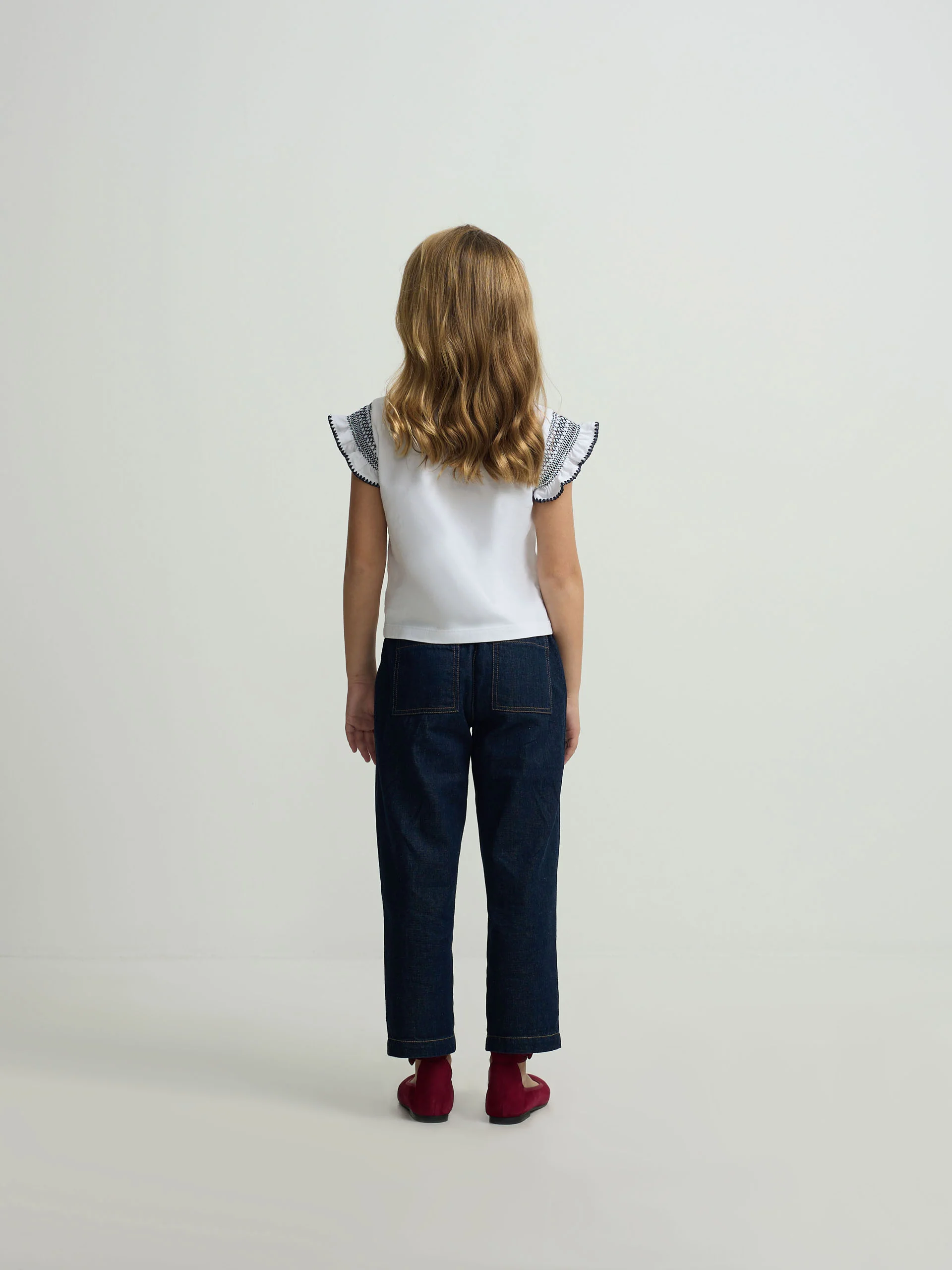 Camiseta girl bordado mangas blanca - Image 6