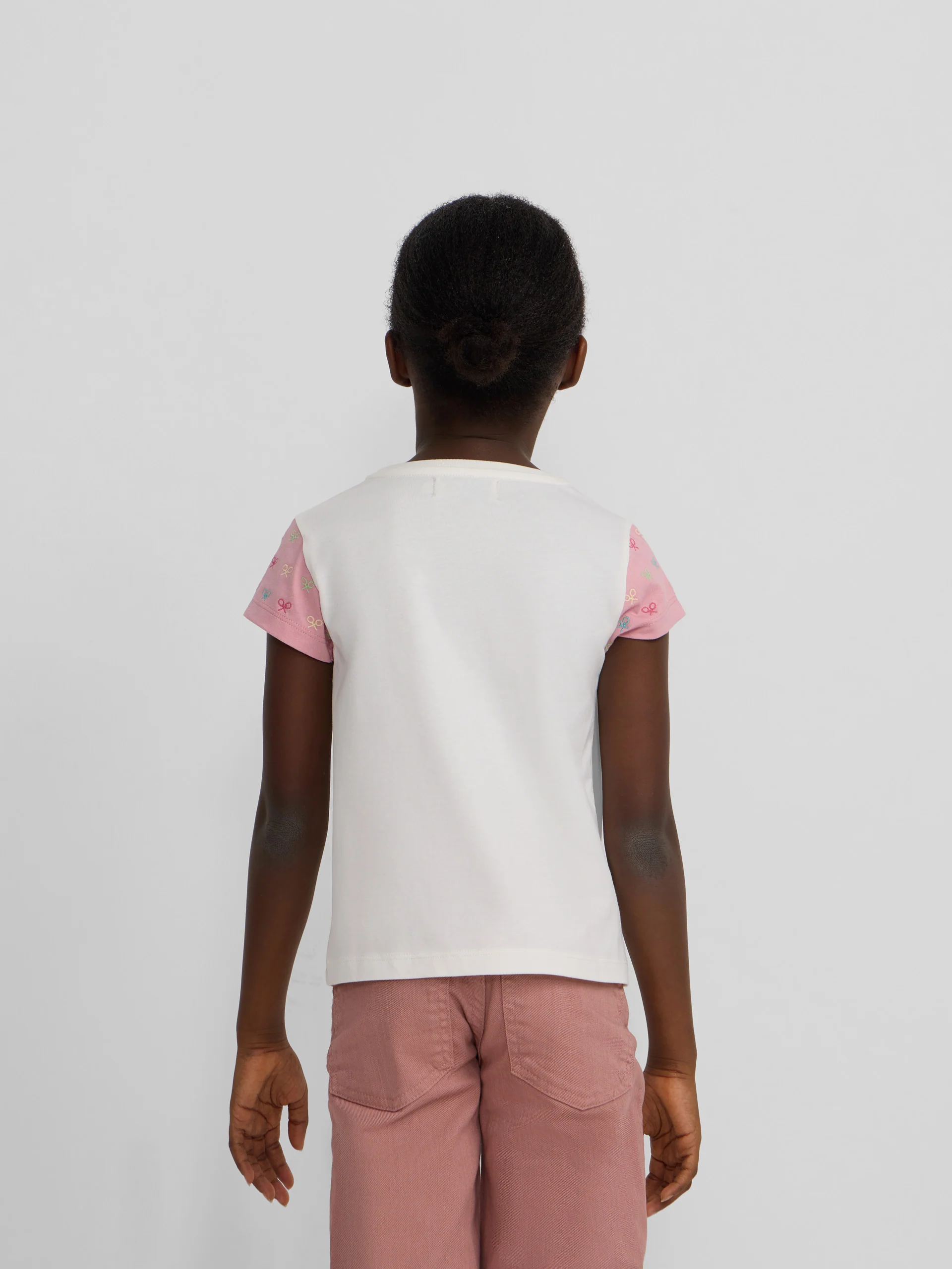 Camiseta girl mangas estampadas blanca - Image 4