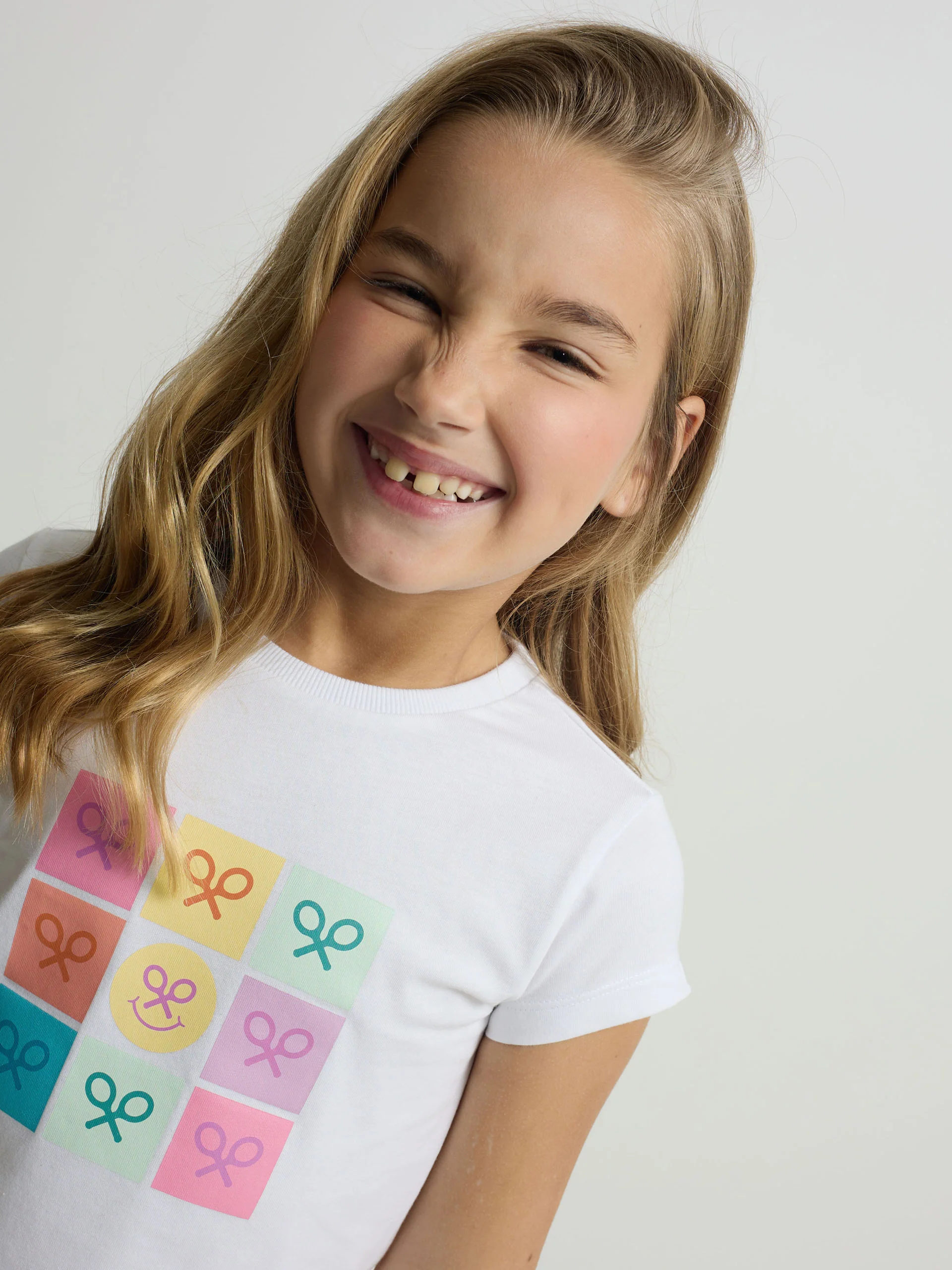 Camiseta girl raquetas smile blanca - Image 3