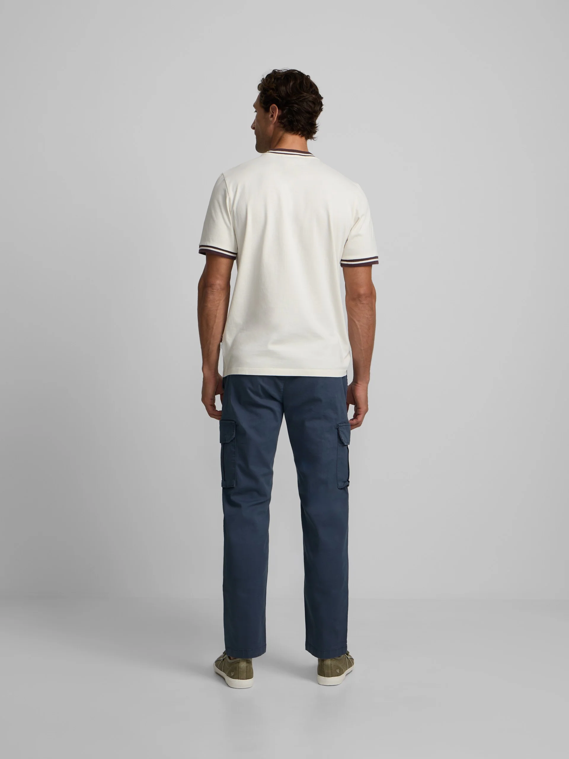 Camiseta good habits crema burdeos - Image 7