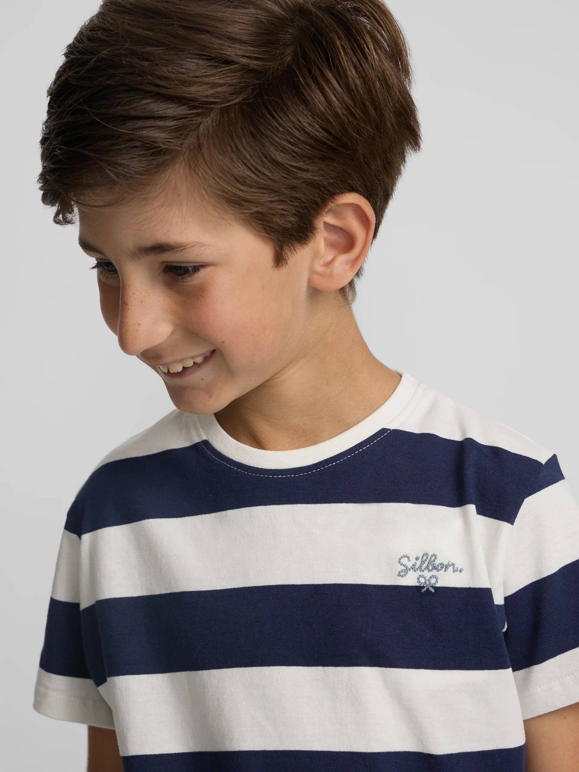Camiseta kids raya vintage azul - Image 3