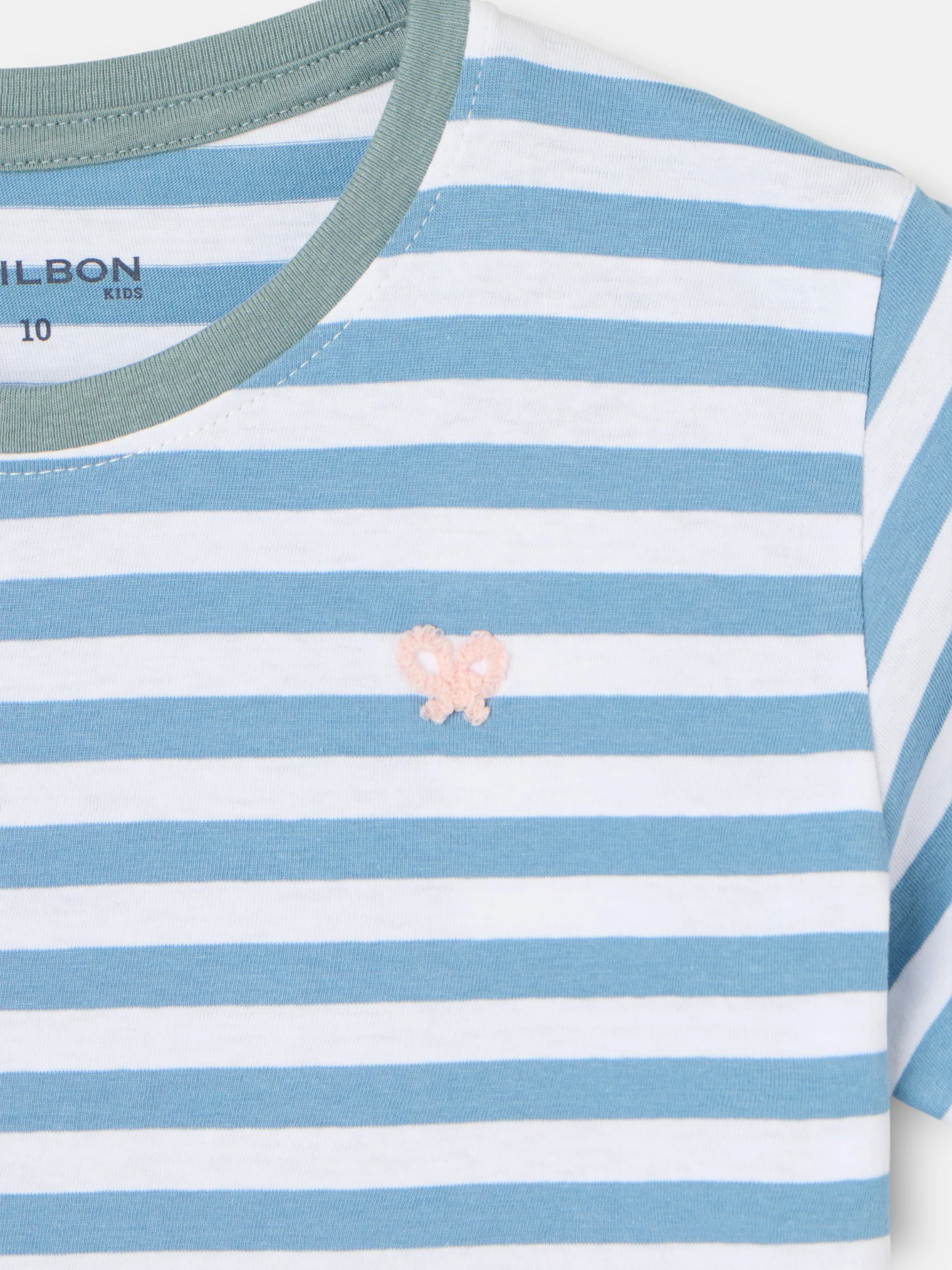 Camiseta kids ribete rayas finas azul - Image 2