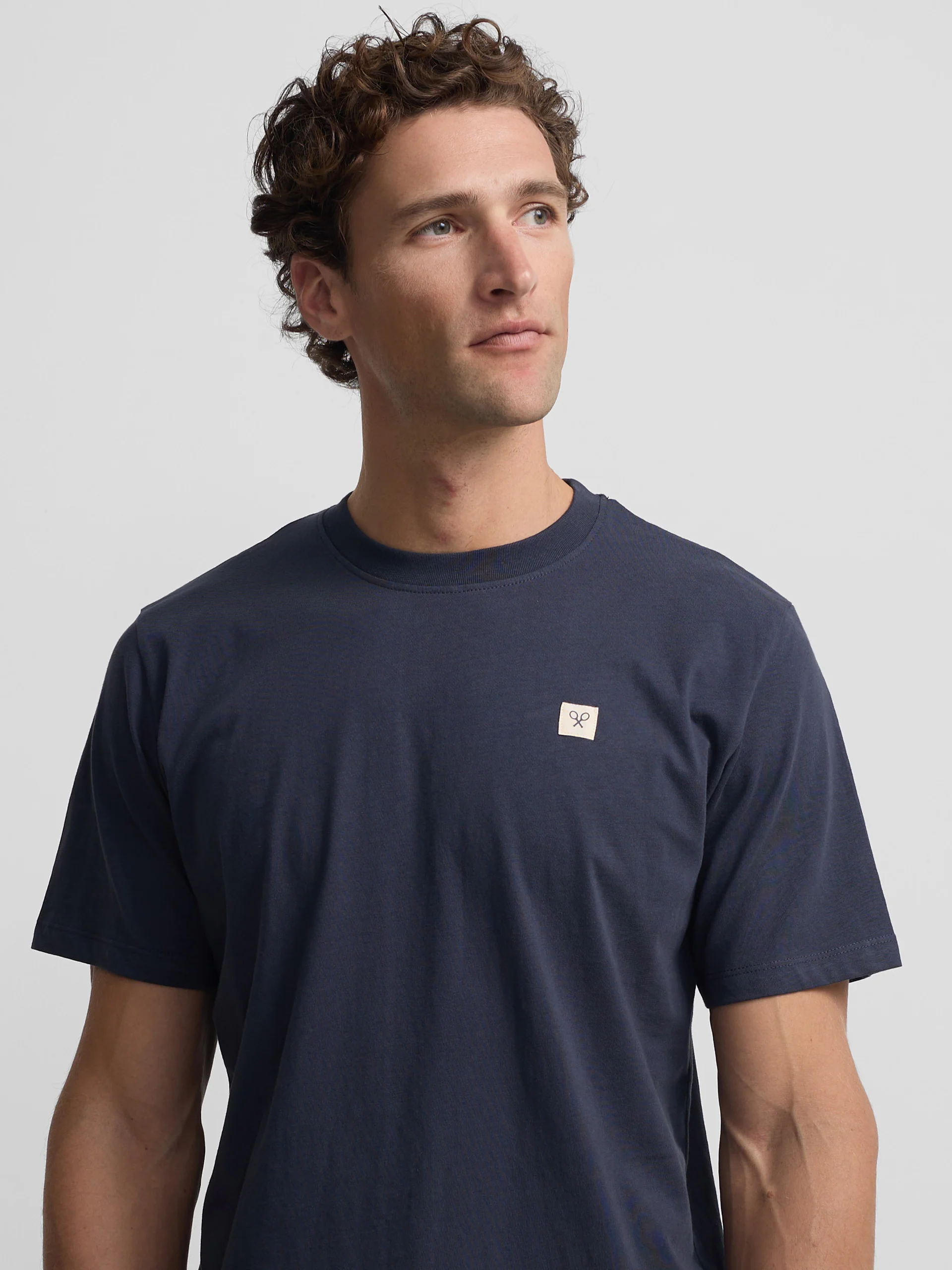 Camiseta lisa minilogo parche azul marino - Image 4