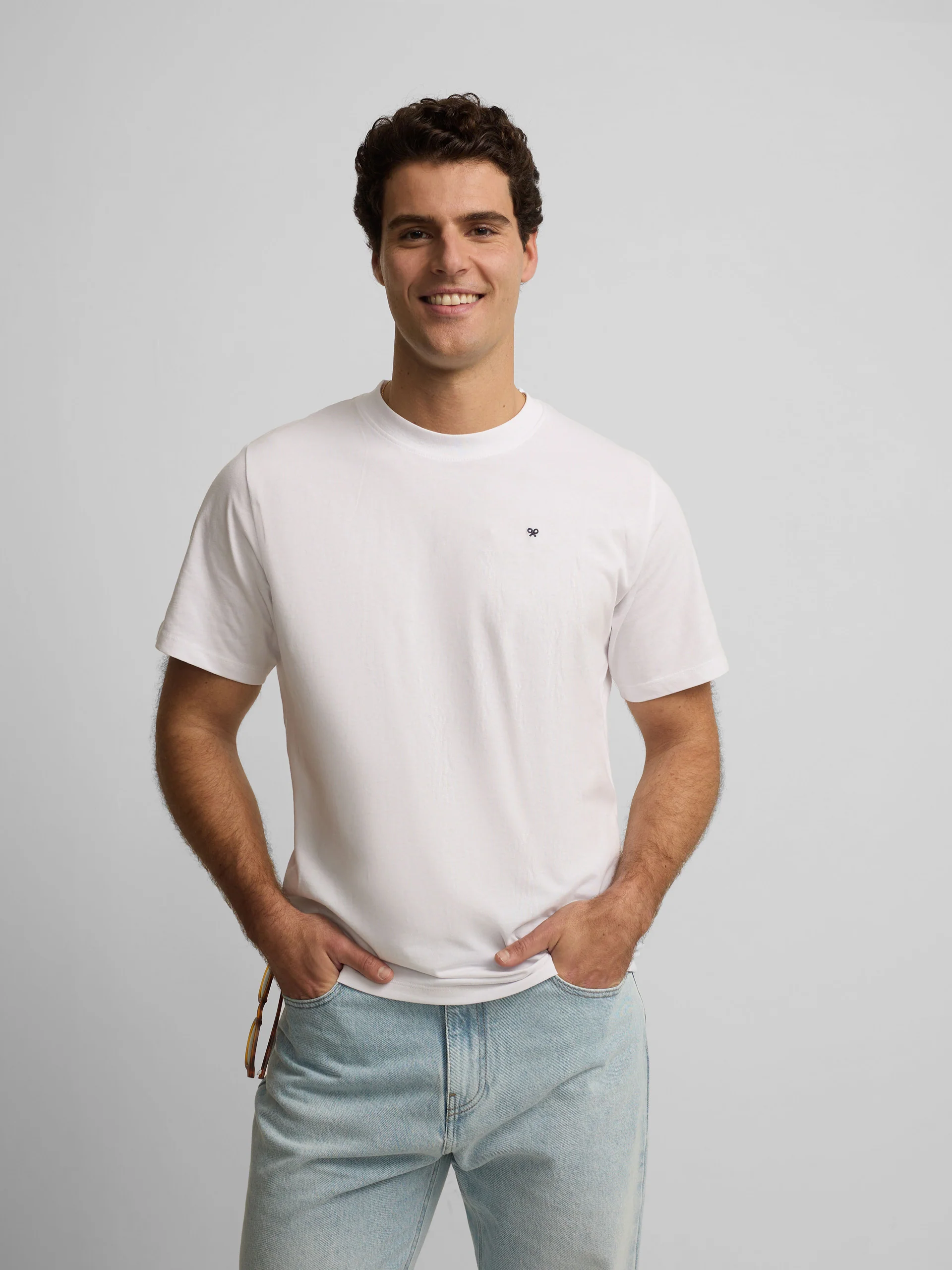 Camiseta luxury boat blanco - Image 6