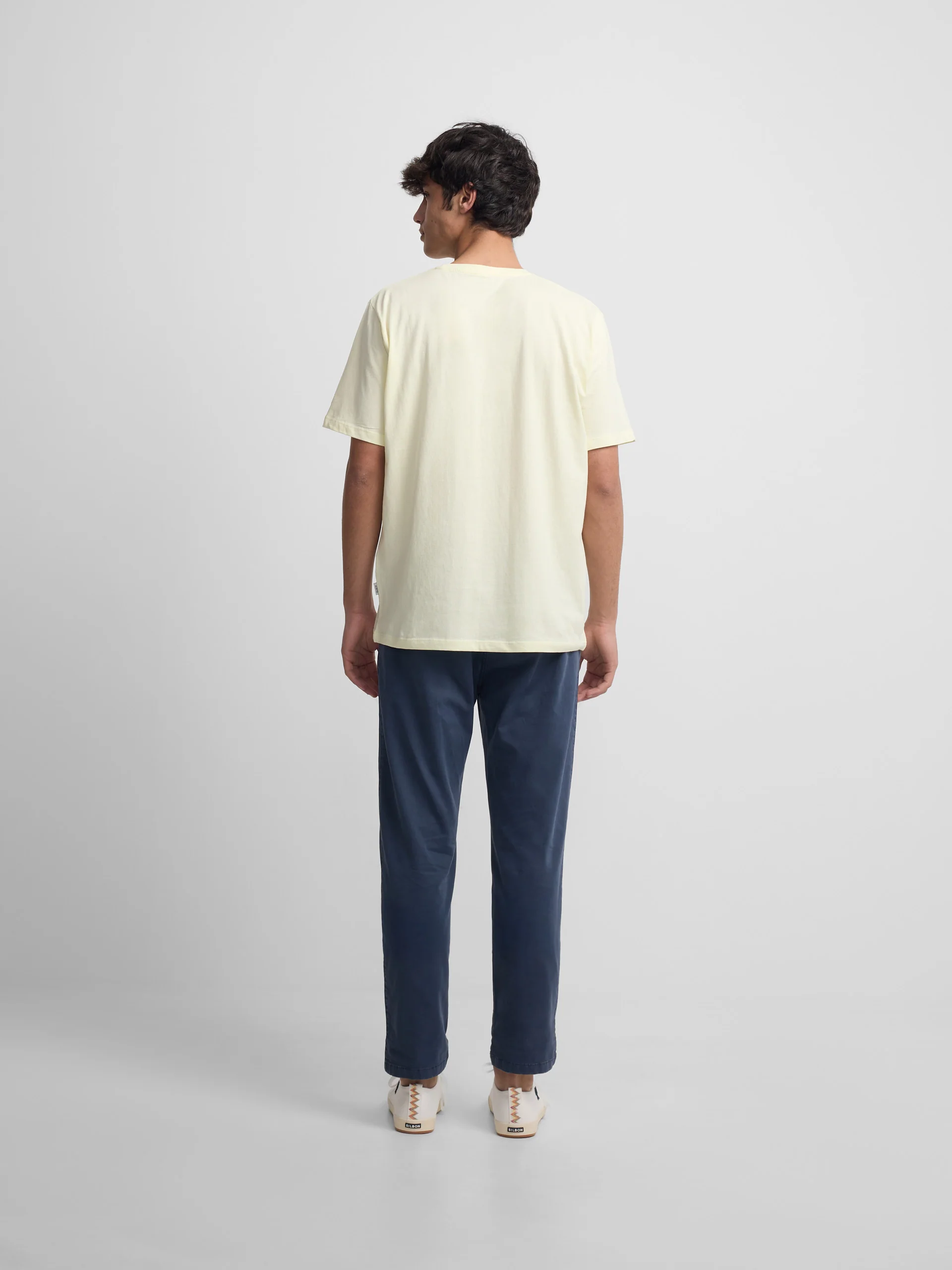 Camiseta minilogo amarillo - Image 9