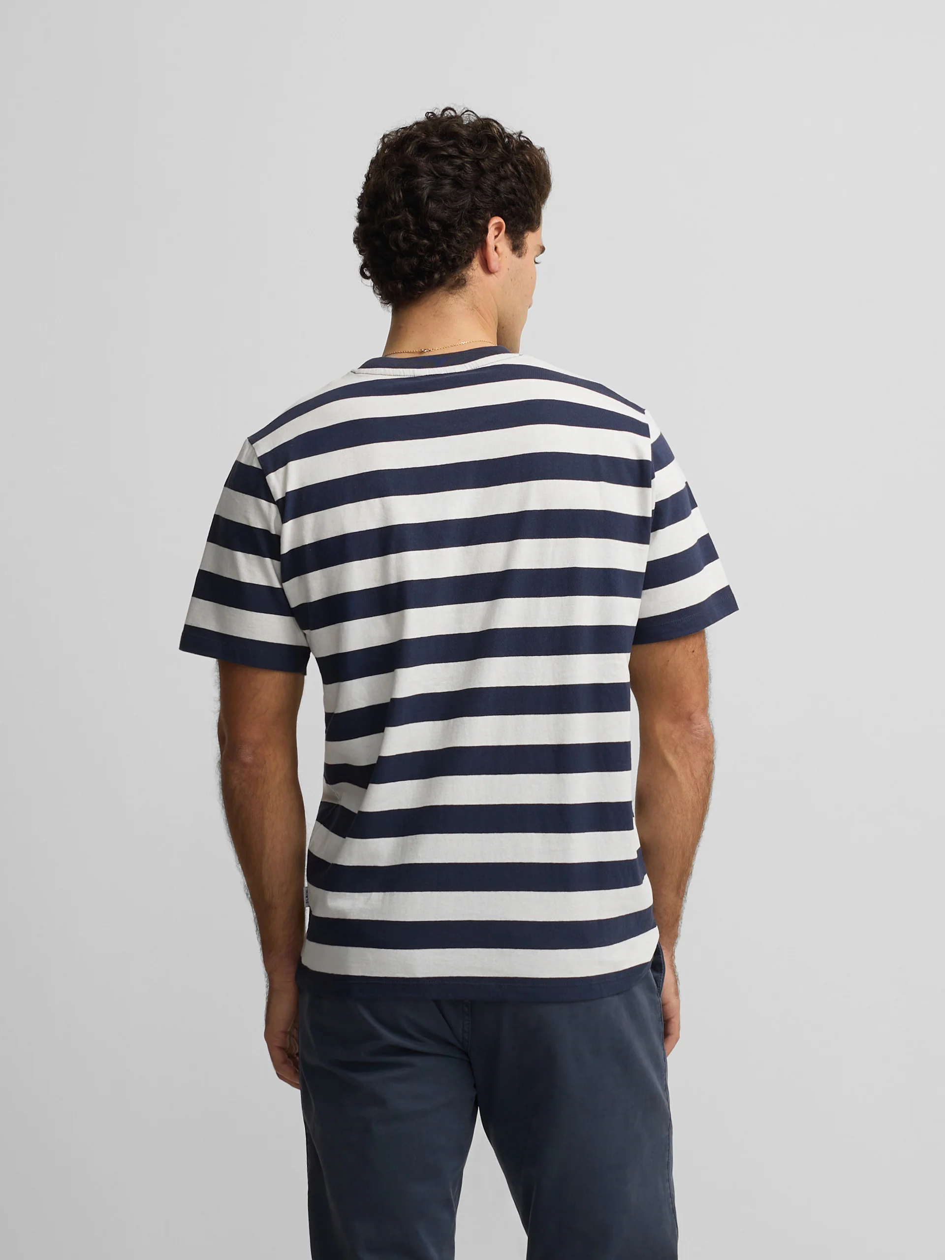 Camiseta minilogo rayas azul marino - Image 9