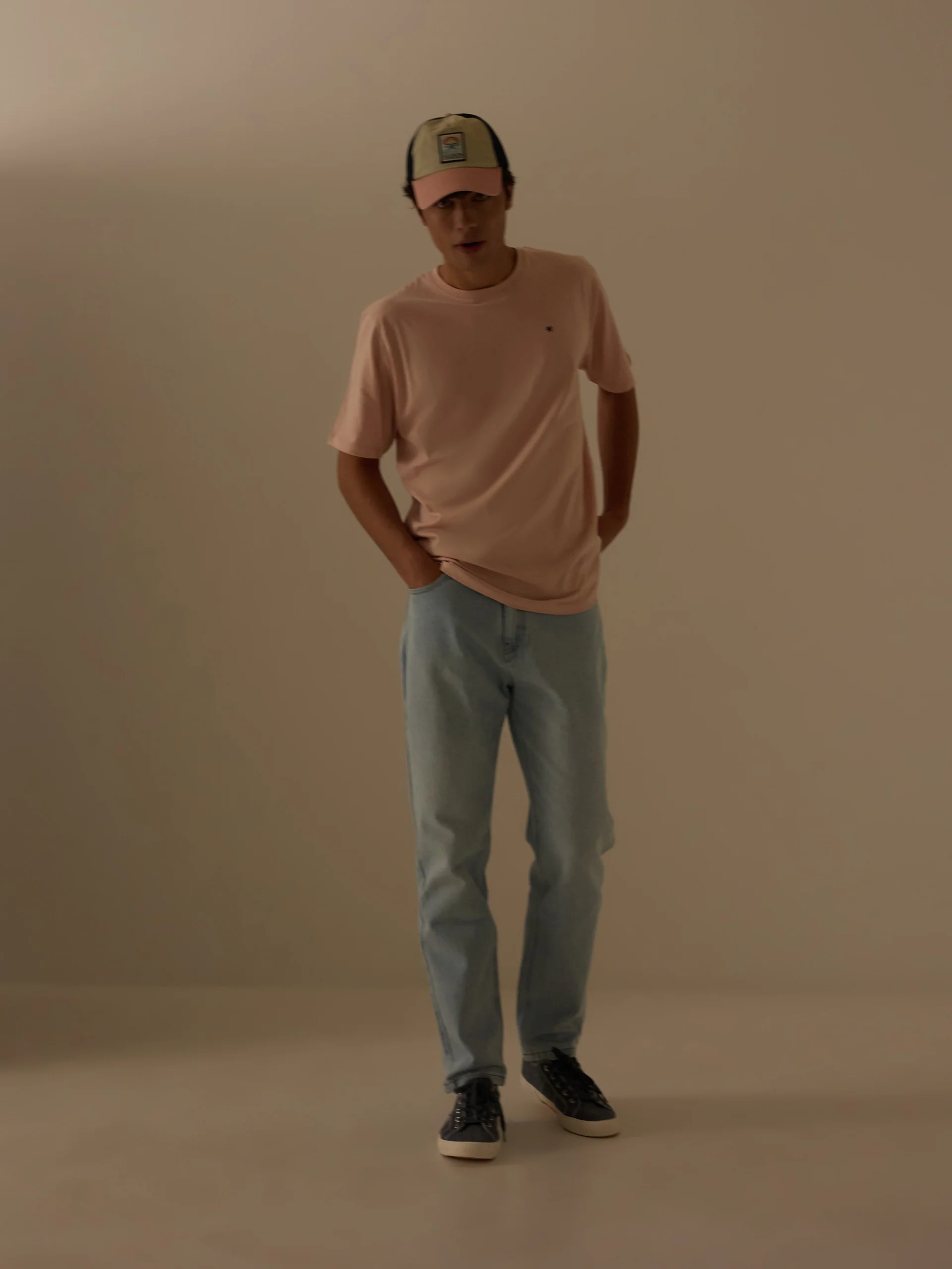 Camiseta minilogo rosa - Image 4