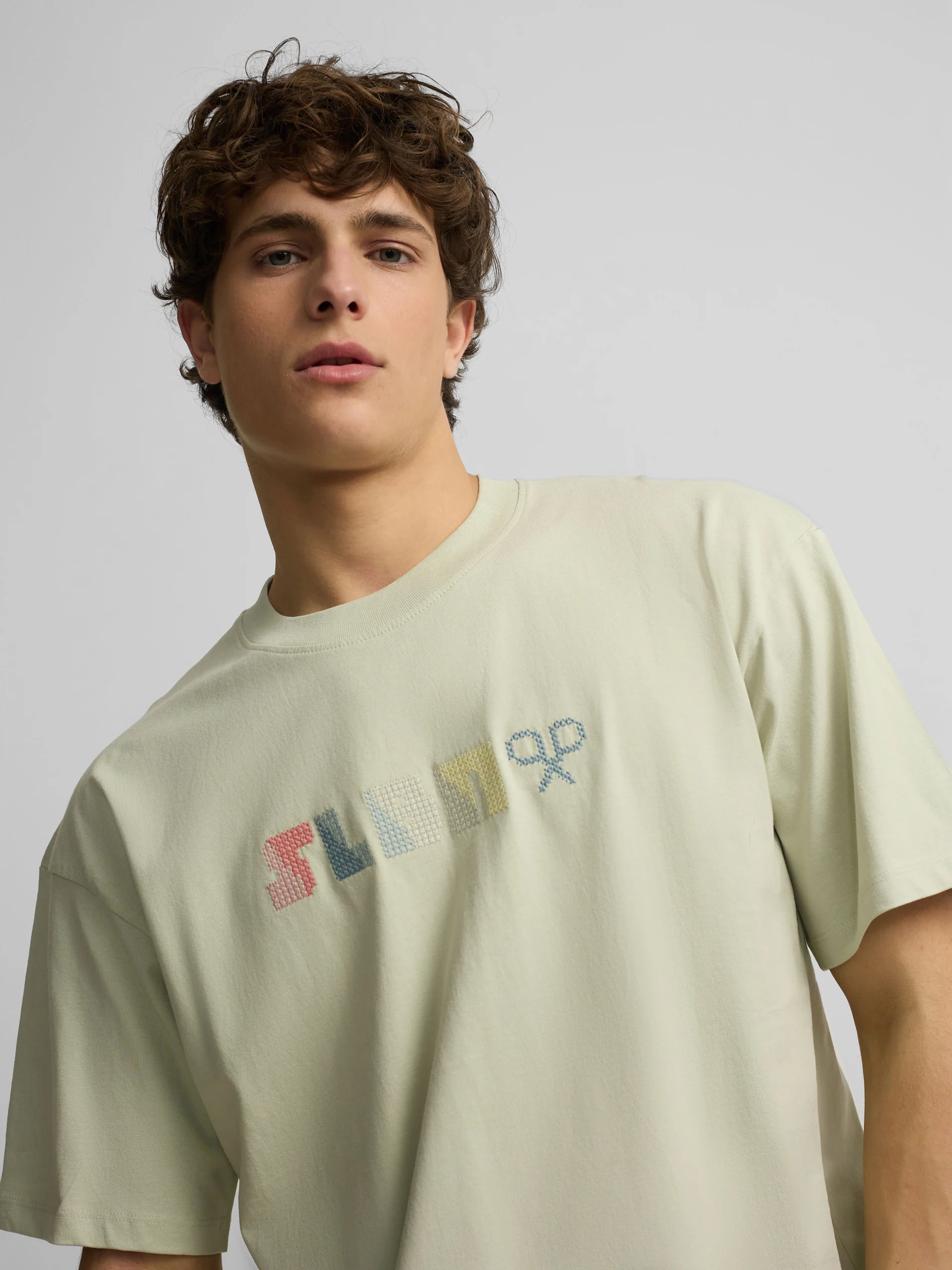 Camiseta relaxed fit slbn cross verde claro