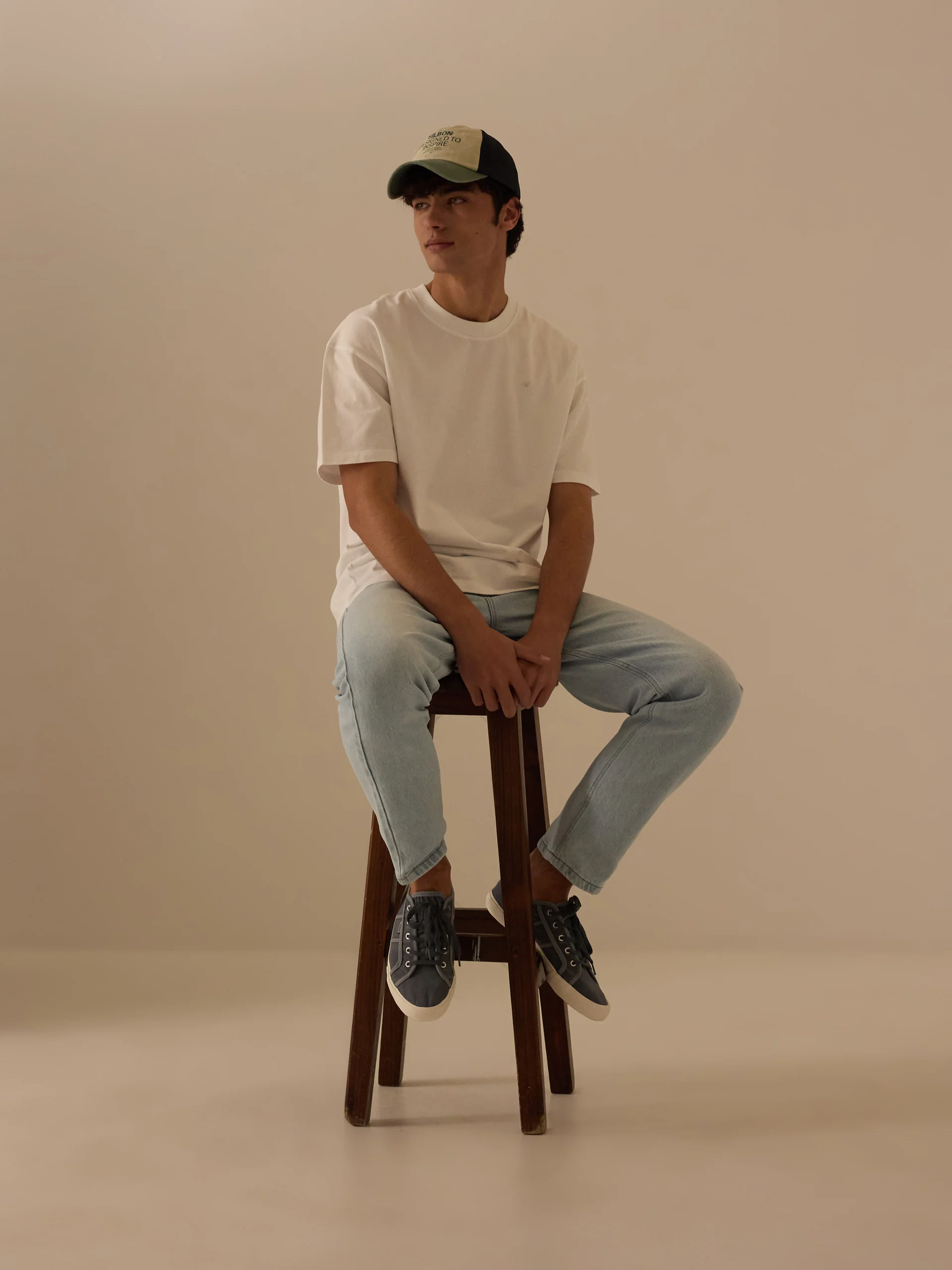 Camiseta relaxed fit surfing plans blanco - Image 3