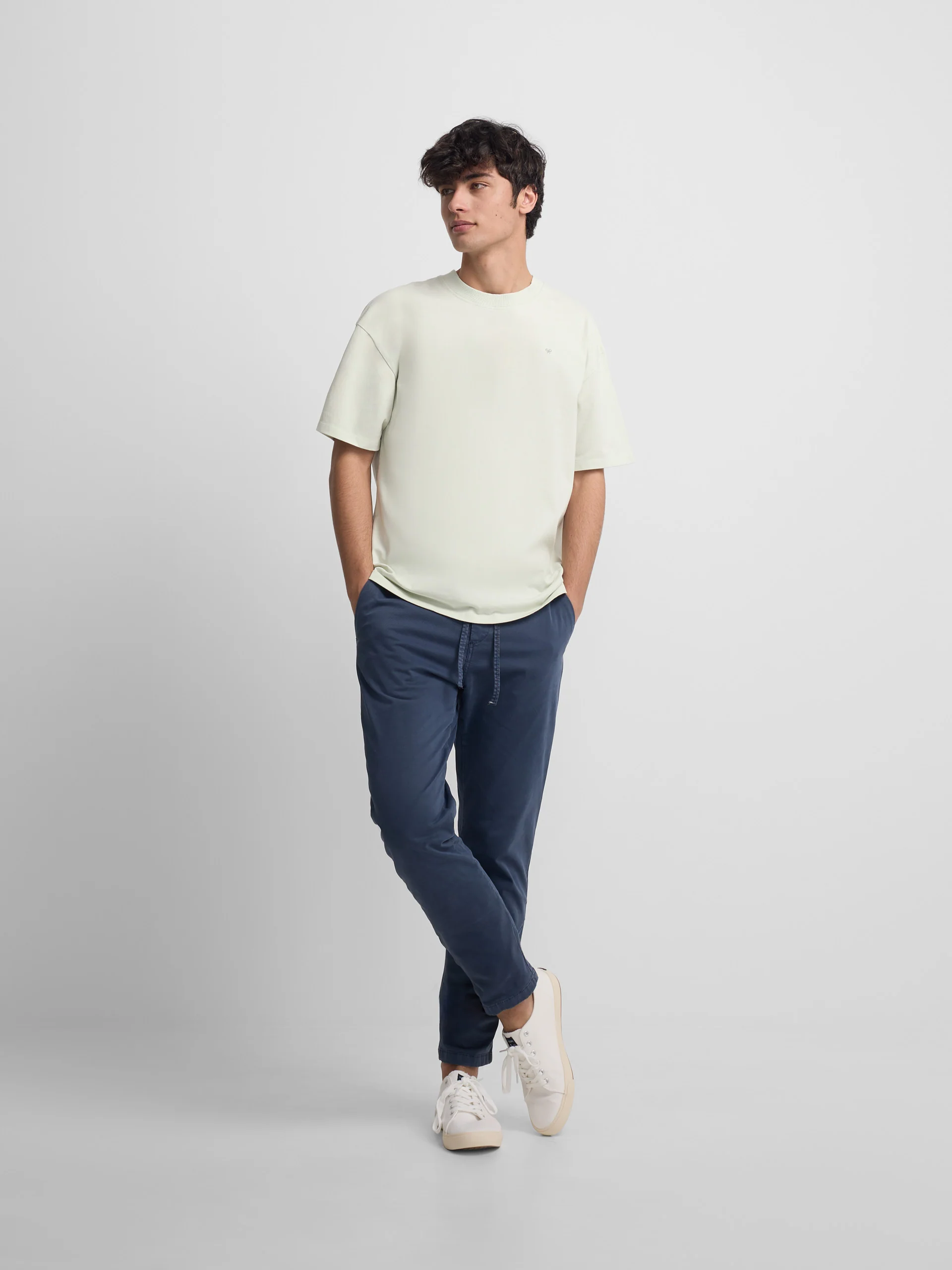 Camiseta relaxed fit surfing plans verde claro - Image 10