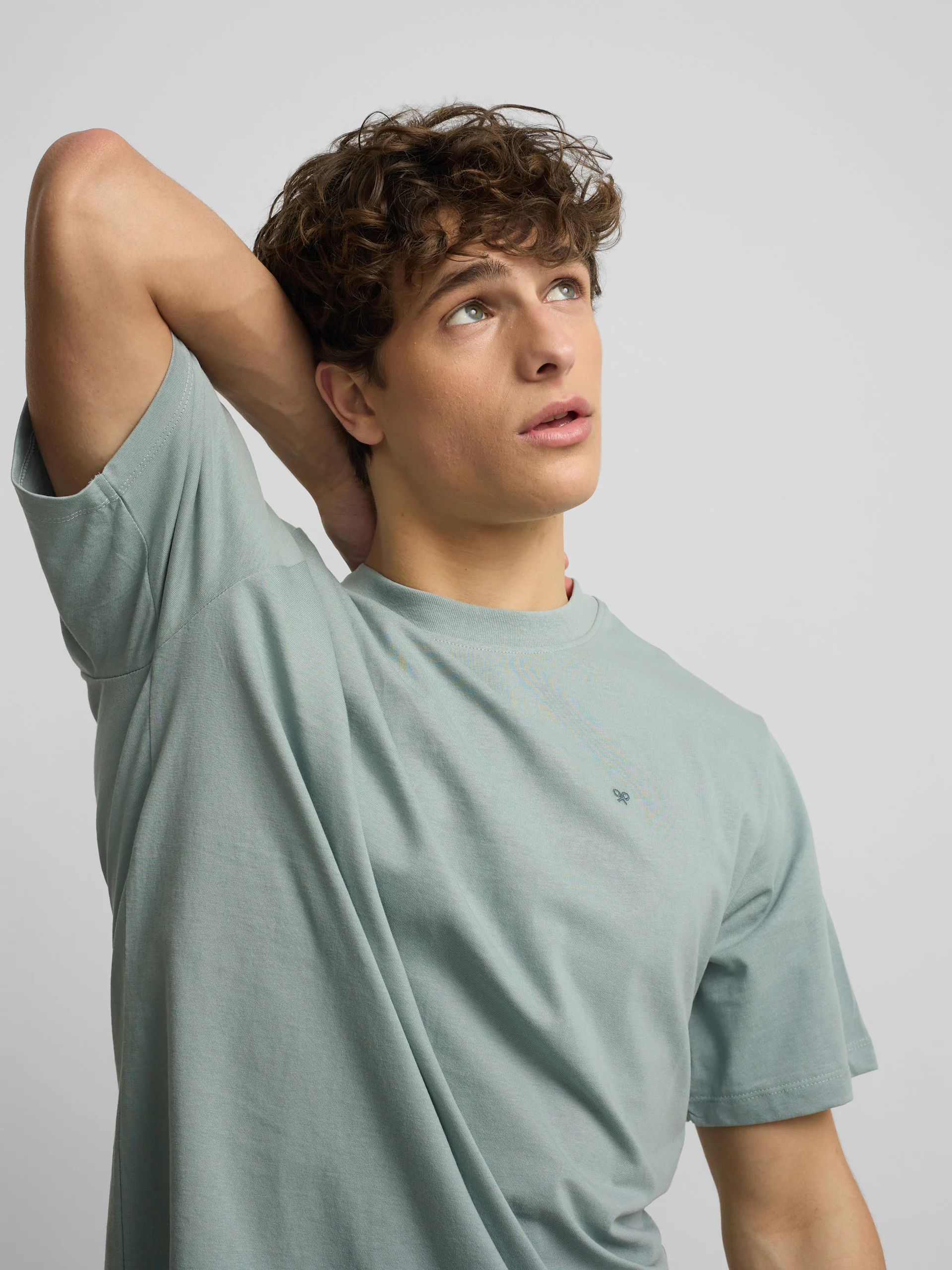 Camiseta slow summer verde gris - Image 4