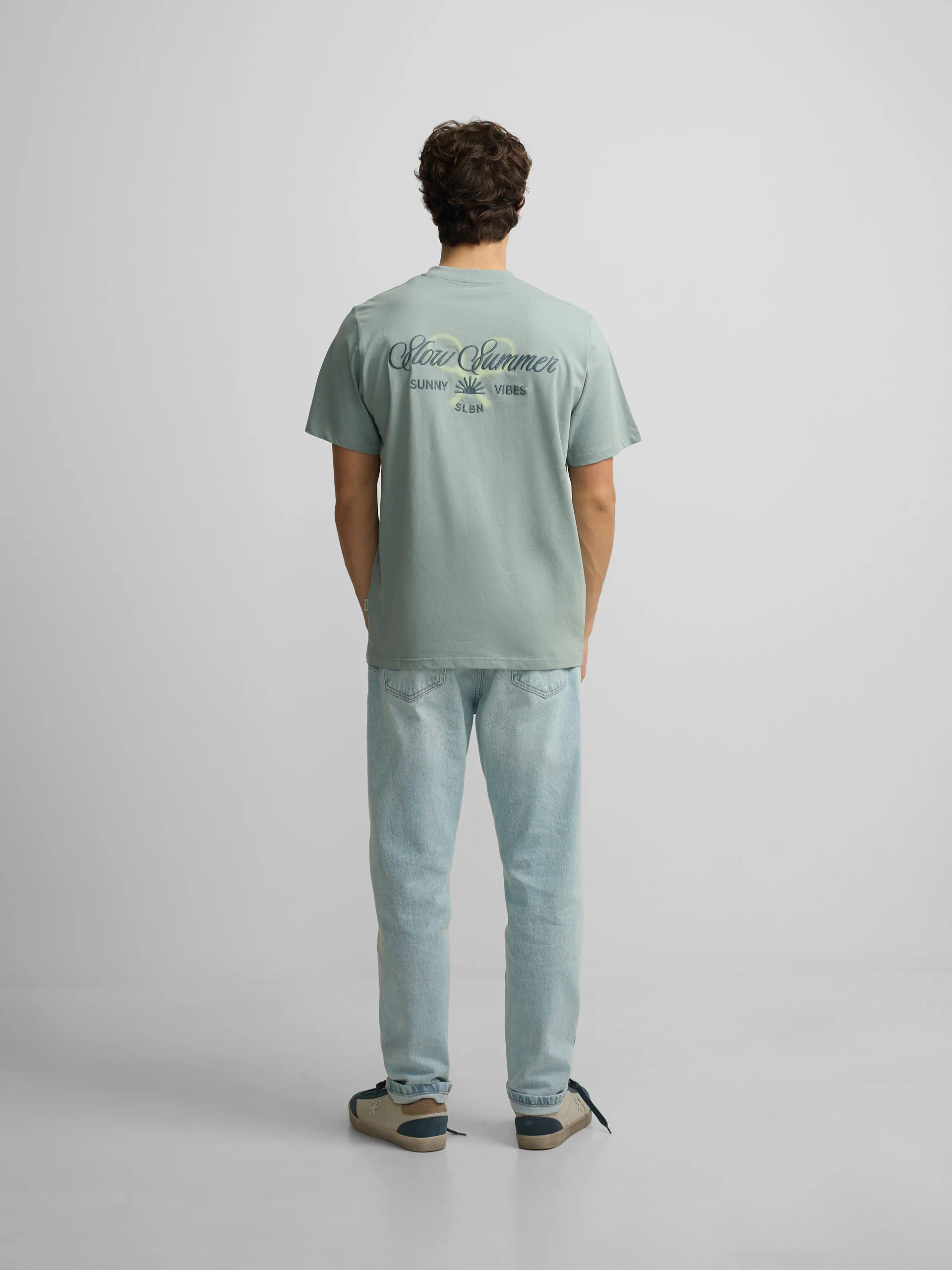 Camiseta slow summer verde gris - Image 6