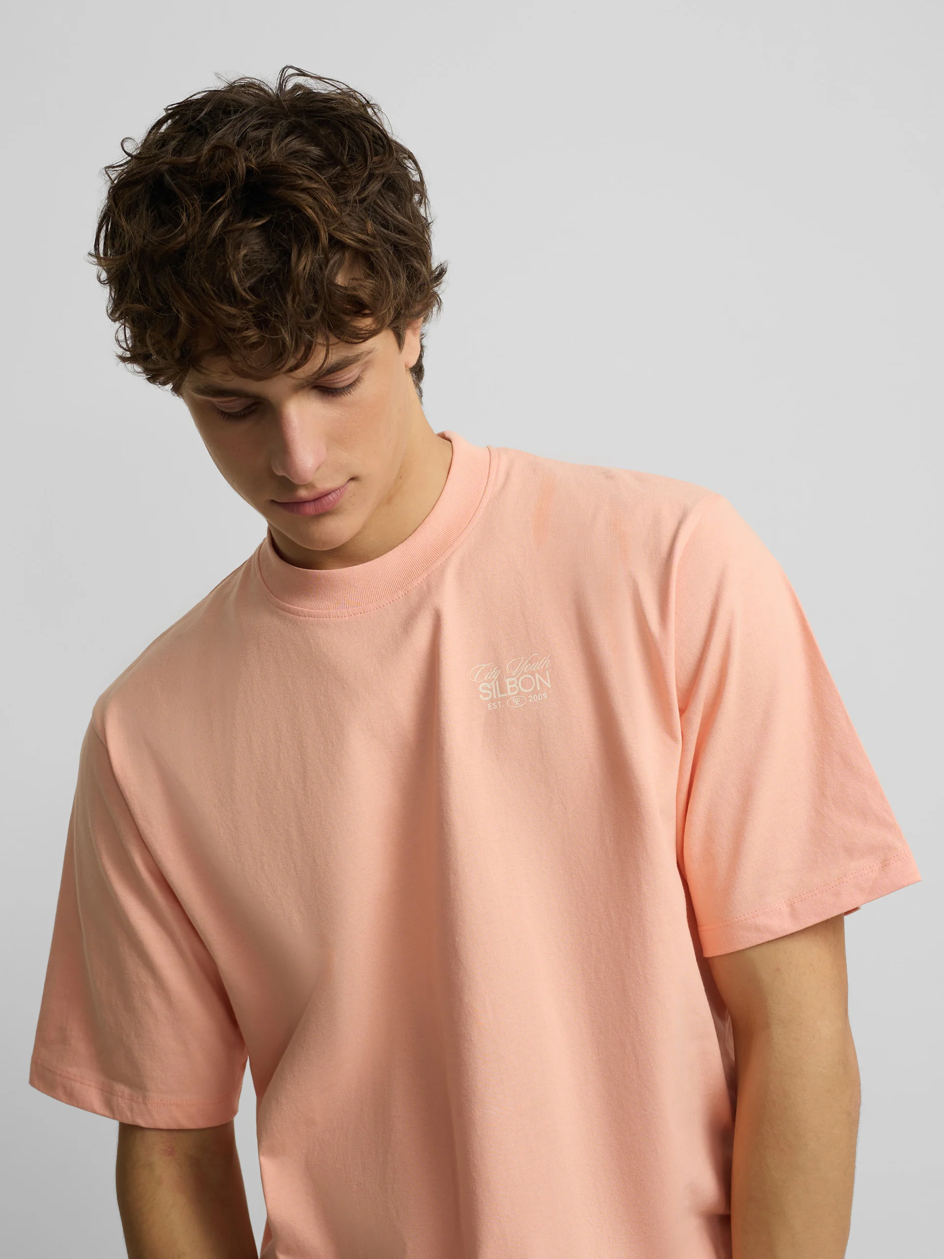 Camiseta special fit city youth coral - Image 3