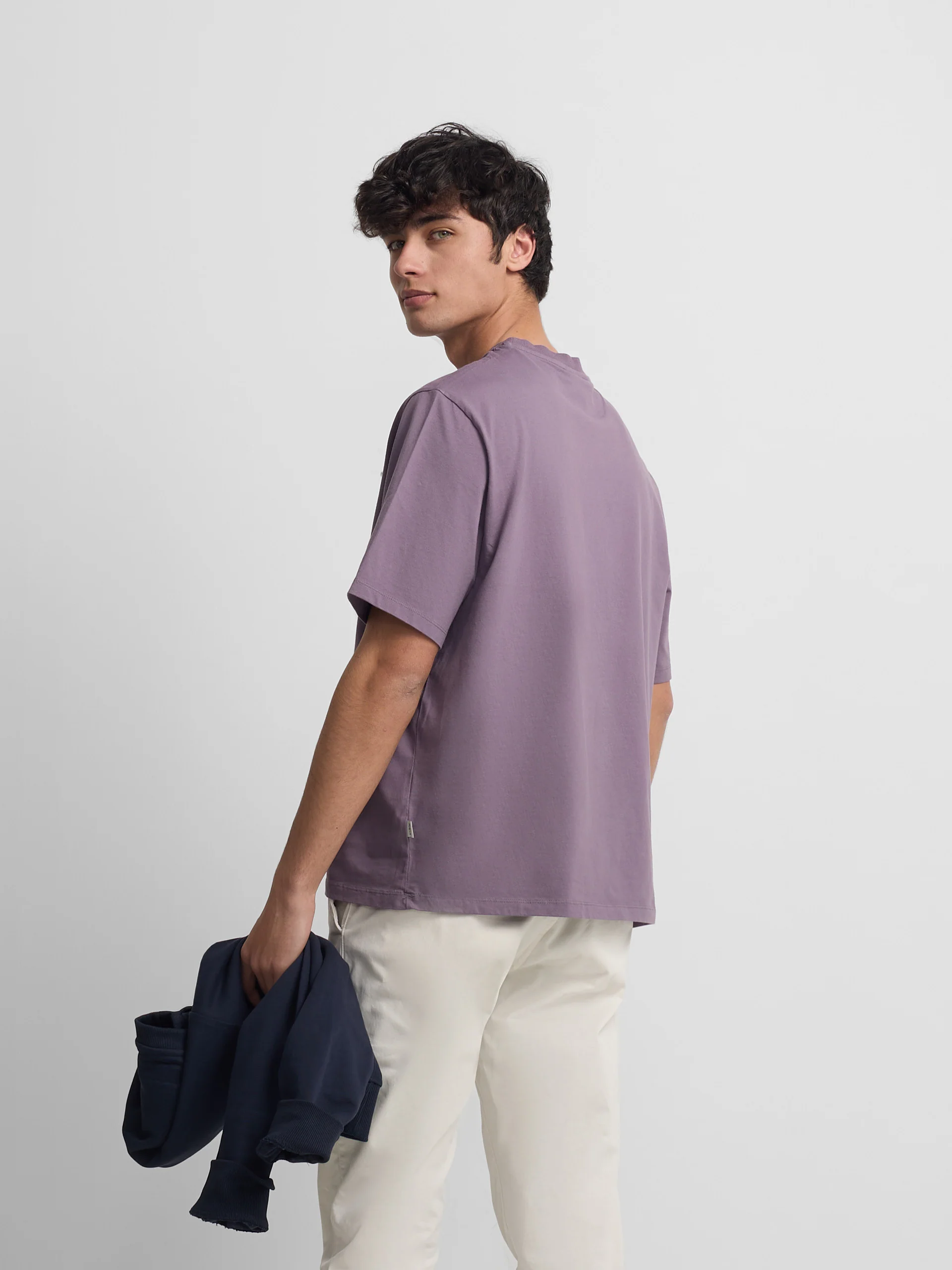 Camiseta special fit minilogo parche purpura - Image 6
