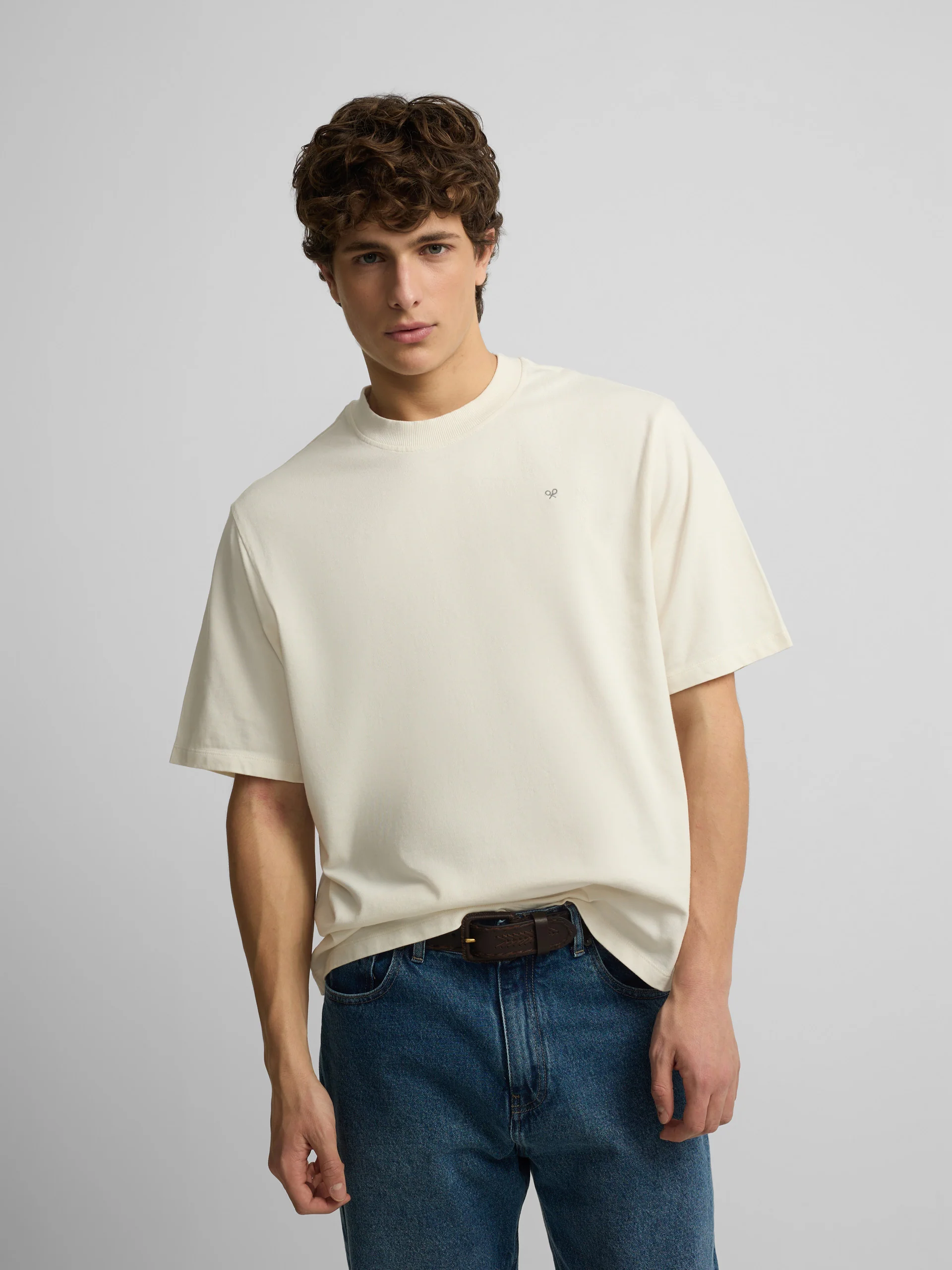 Camiseta special fit Silbon classic society crema - Image 8