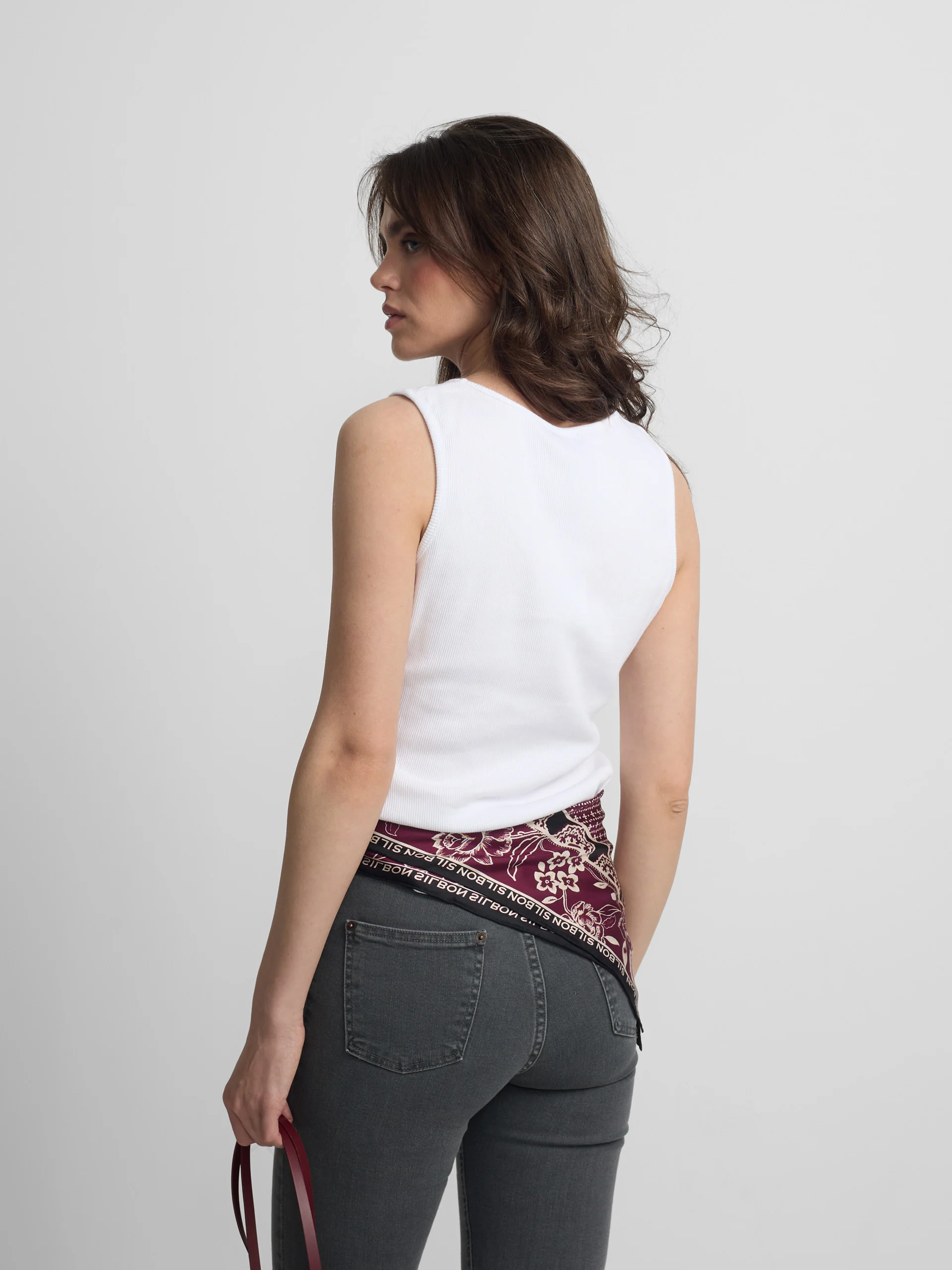 Camiseta woman tank blanca - Image 4