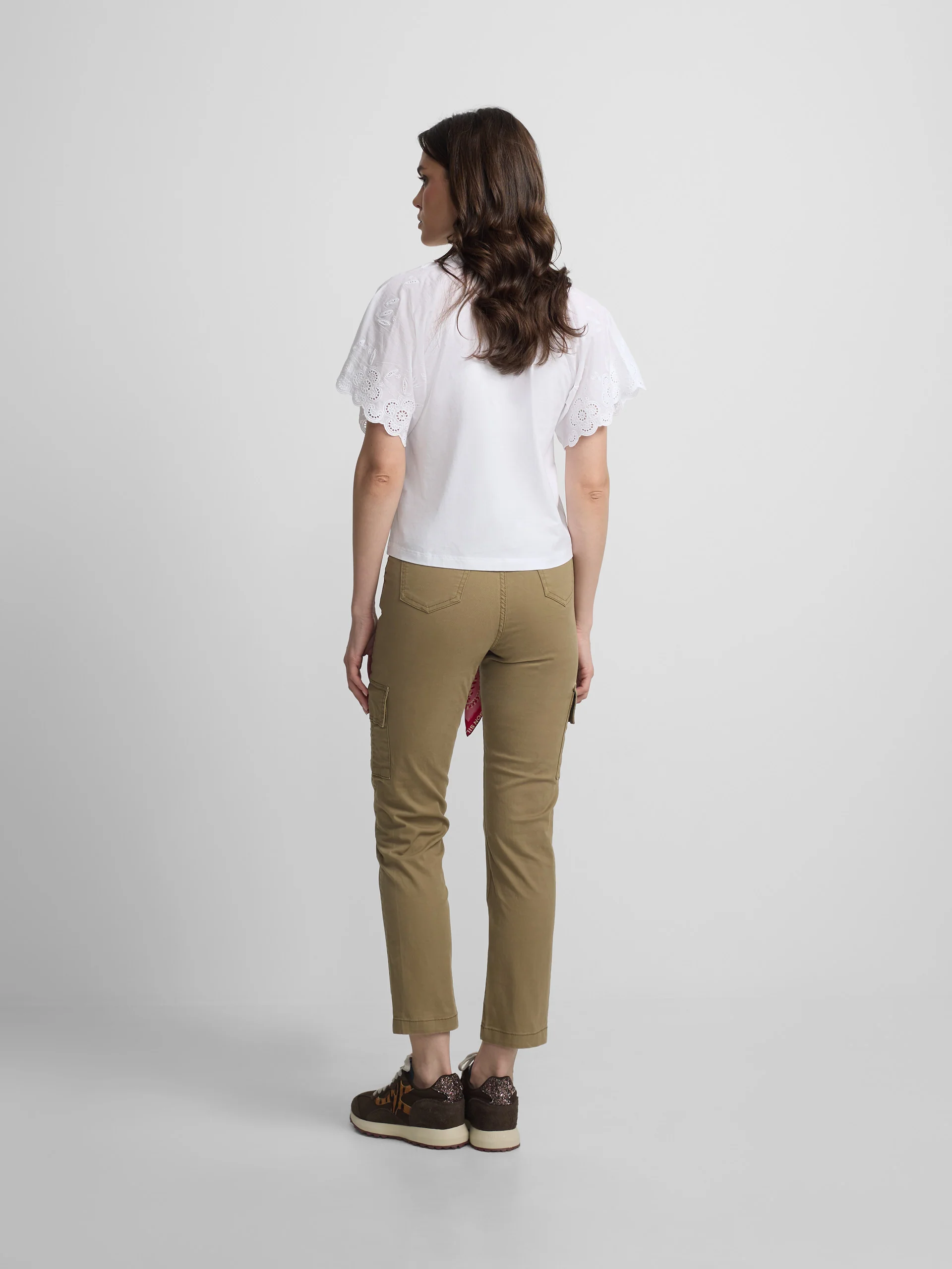 Camiseta woman volantes bordados blanca - Image 6