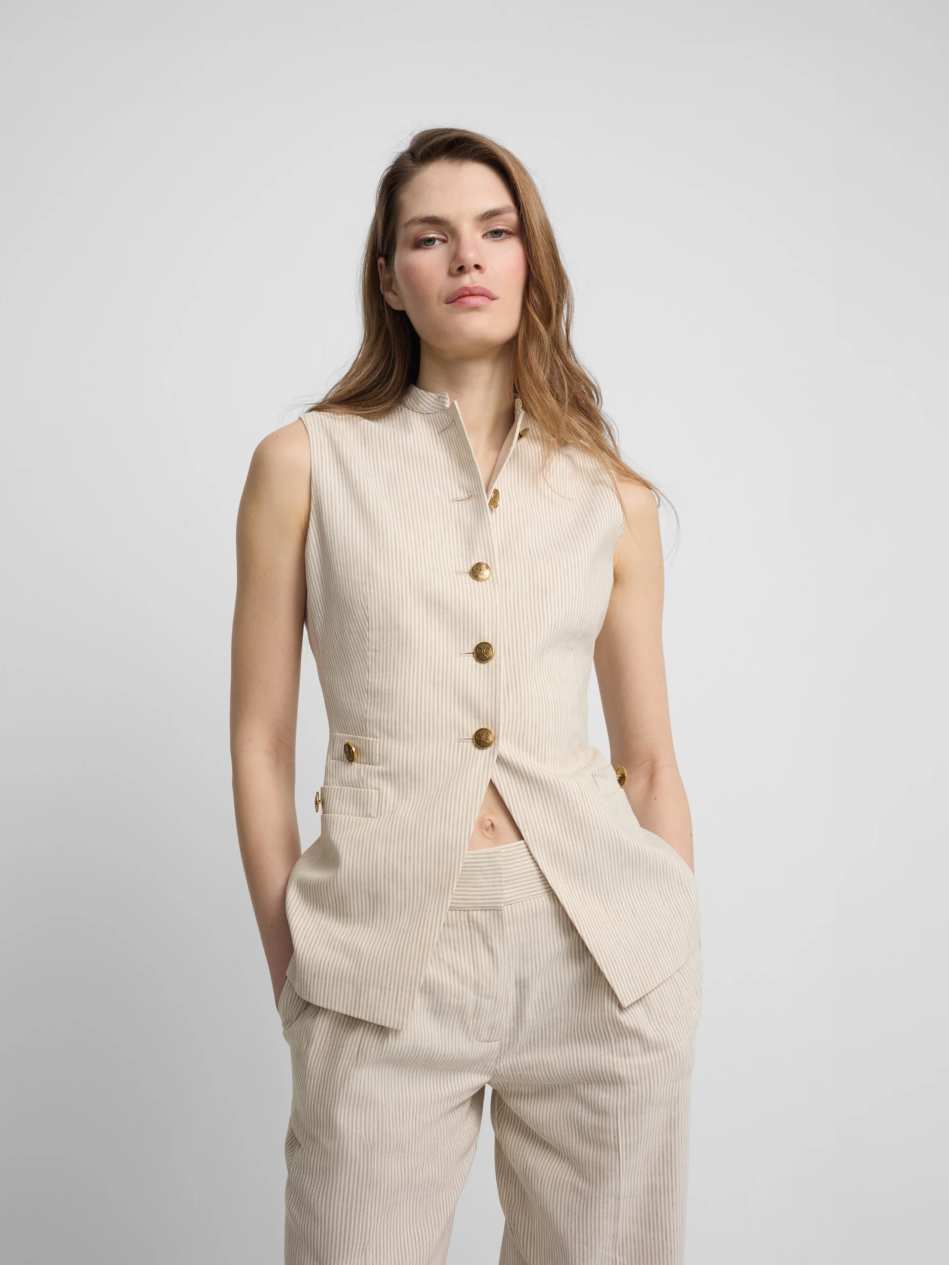 Chaleco botones rayas beige - Image 3