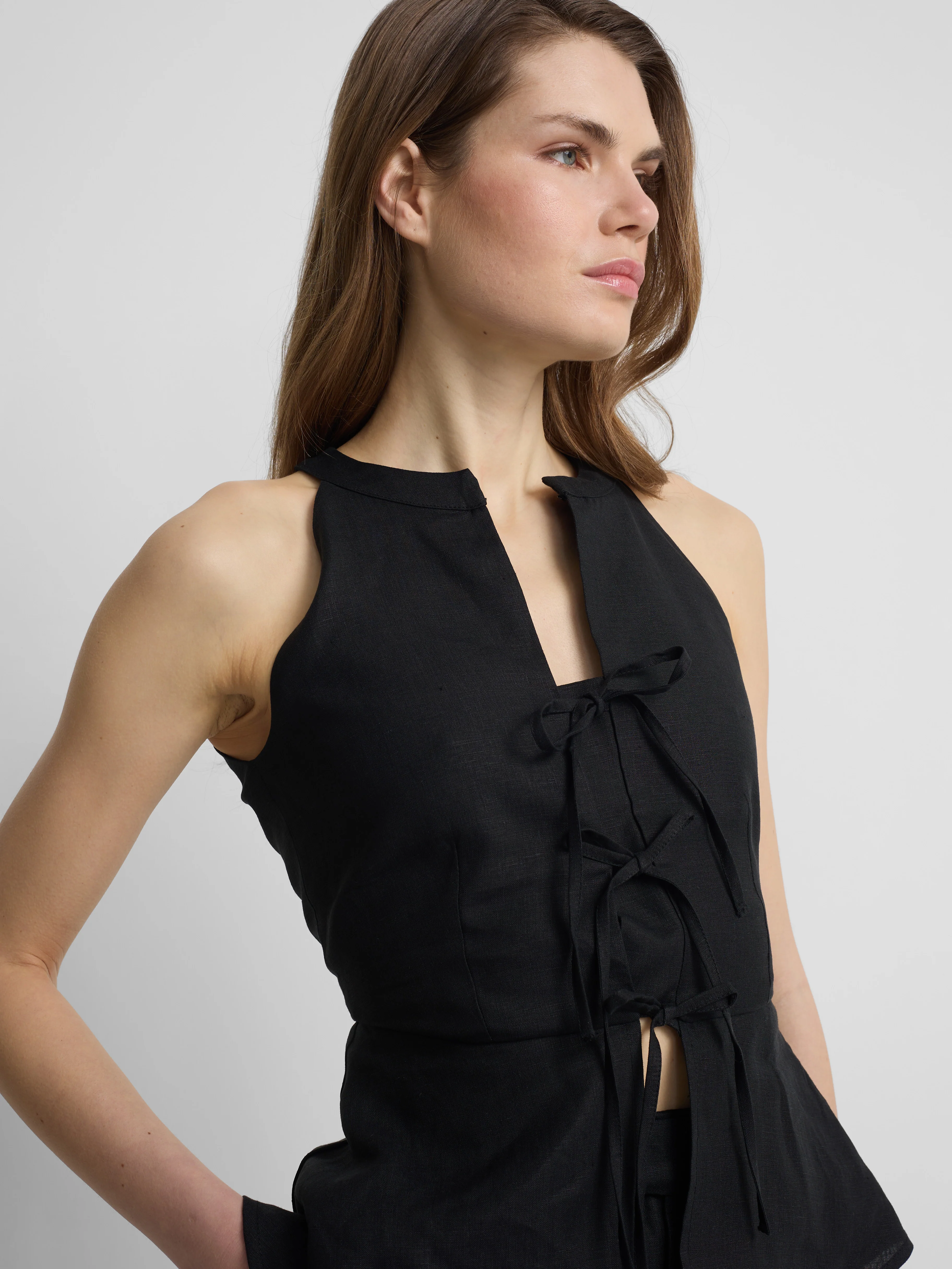Chaleco lazos lino negro - Image 3