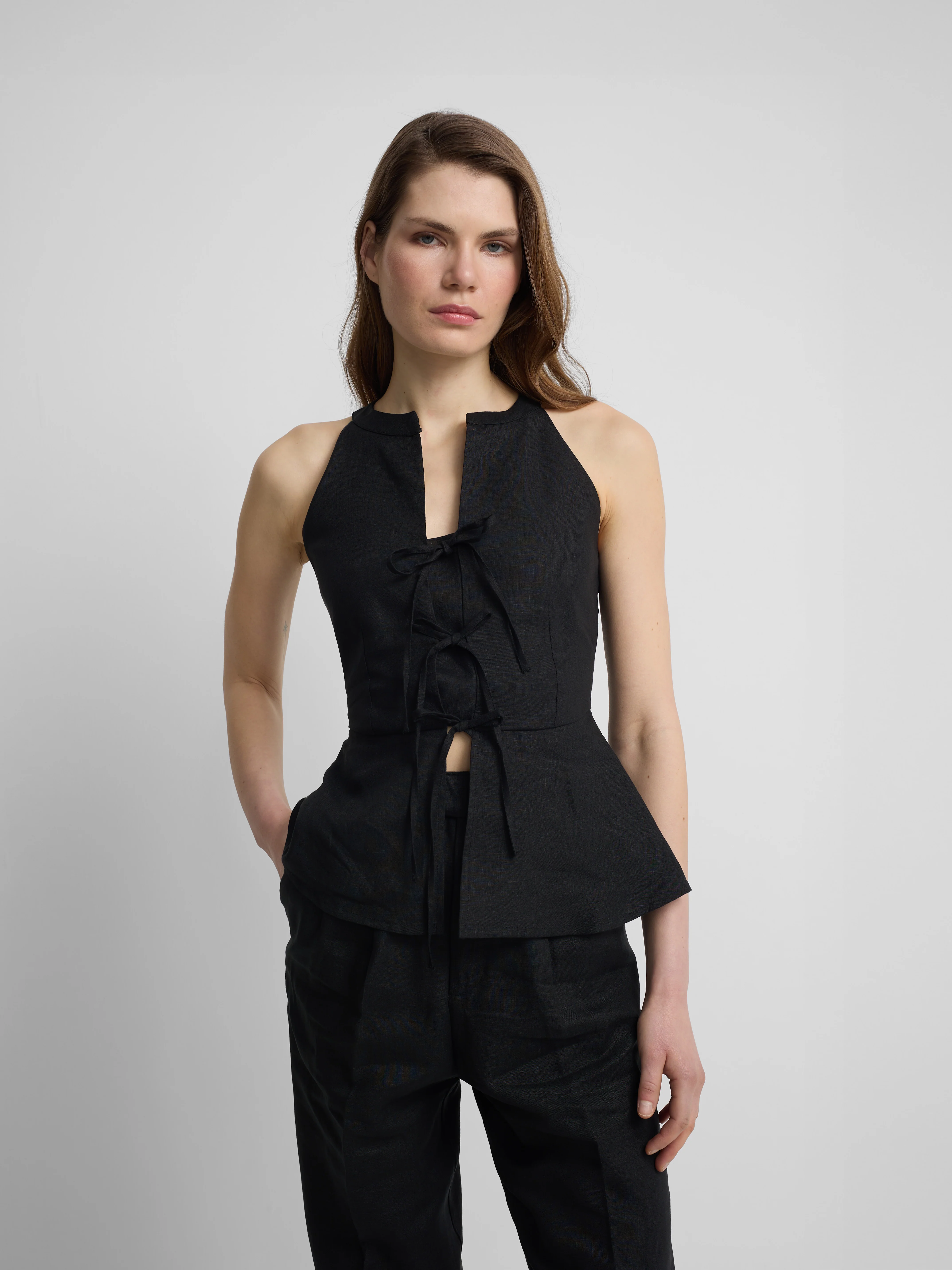 Chaleco lazos lino negro - Image 4