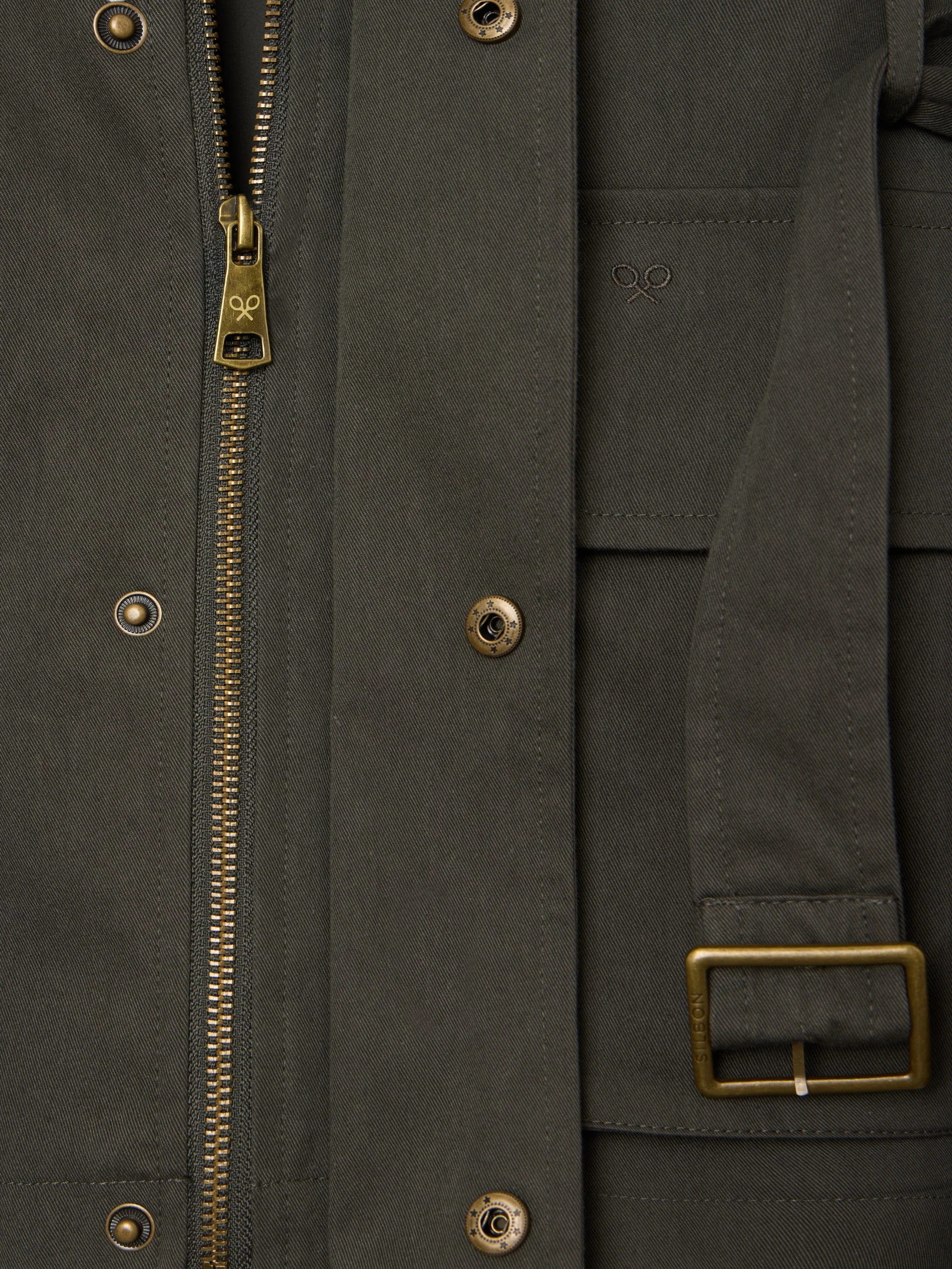 Chaqueta casual cinturon verde - Image 10