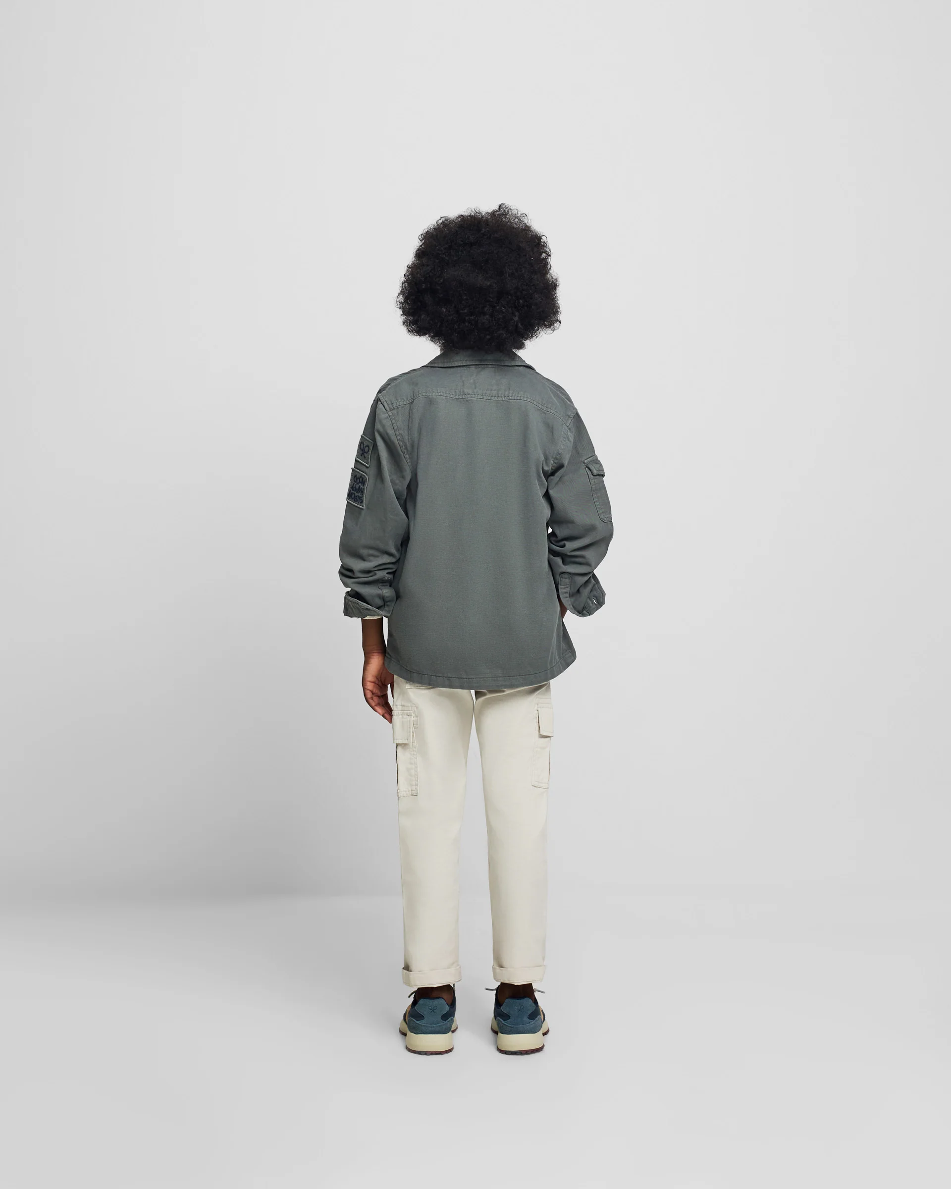 Chaqueta kids bolsillo parches verde - Image 7