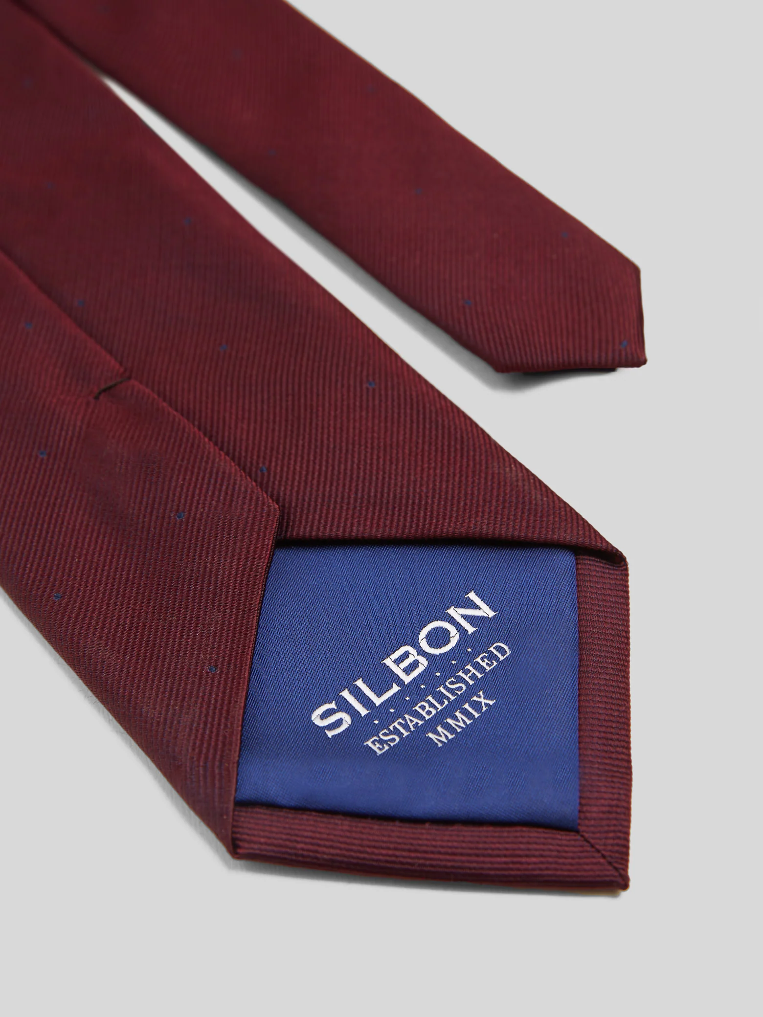 Corbata silbon lunares burdeos - Image 4